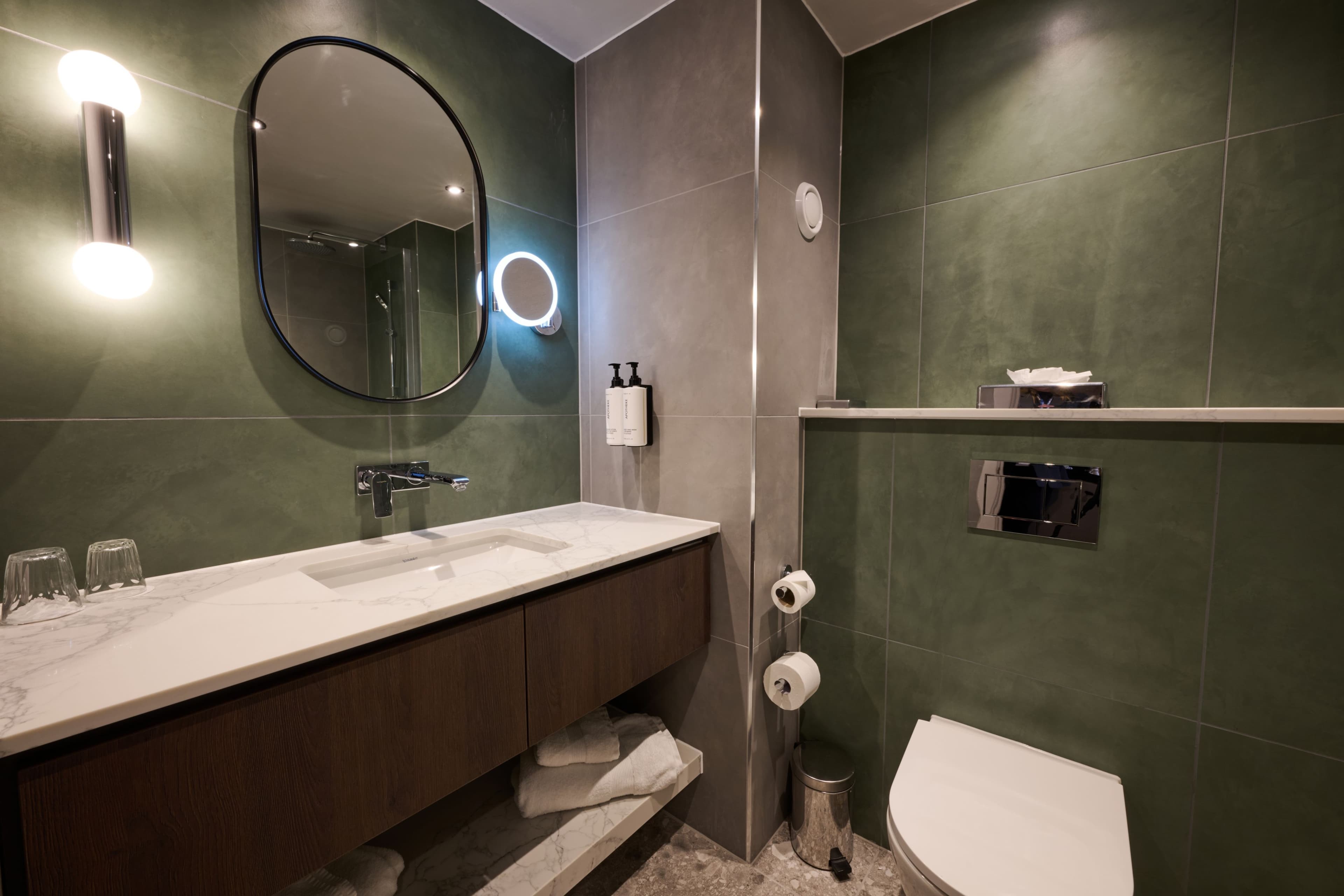 Holiday Inn Telford - Ironbridge - Image 4