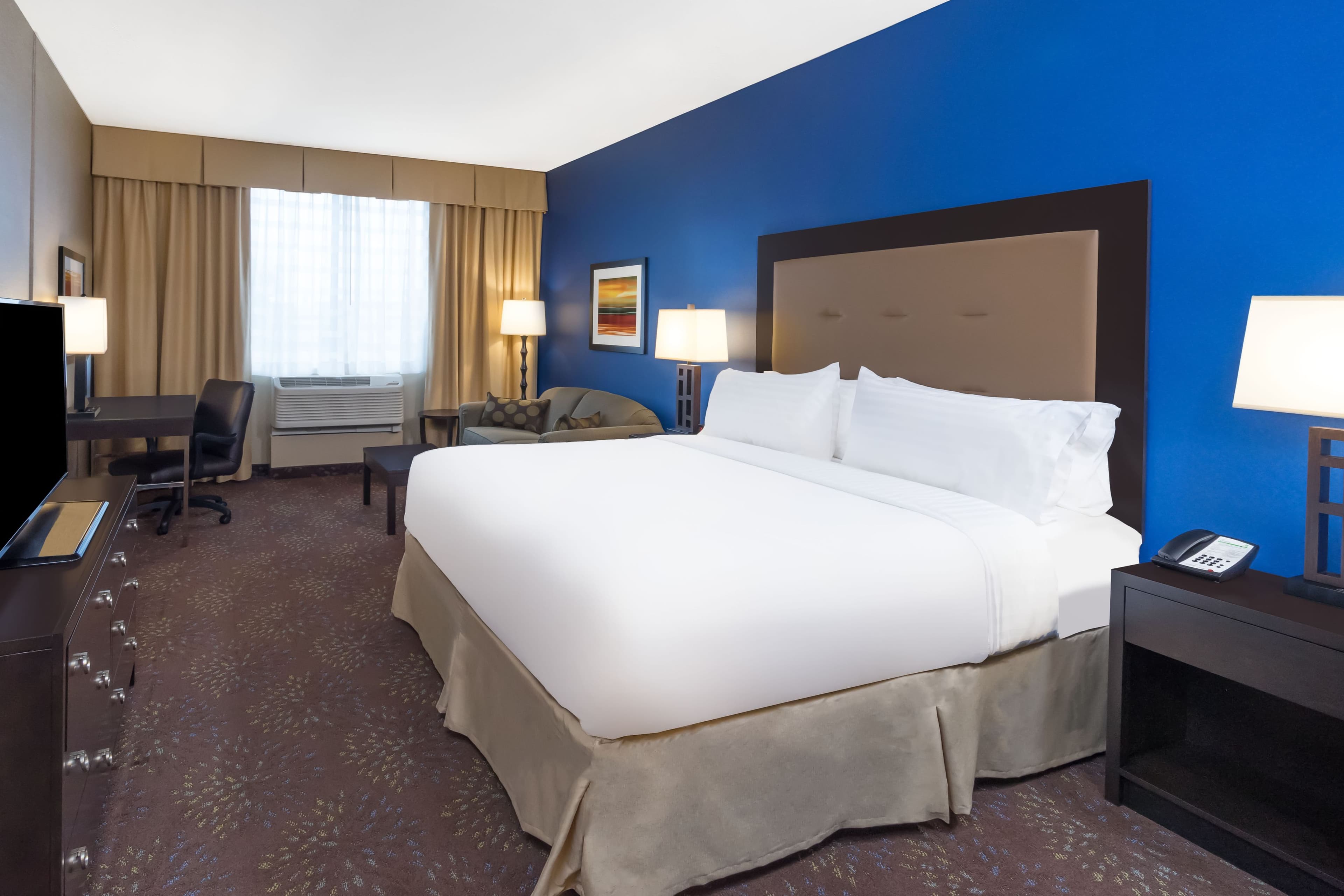 Holiday Inn Terre Haute — 6