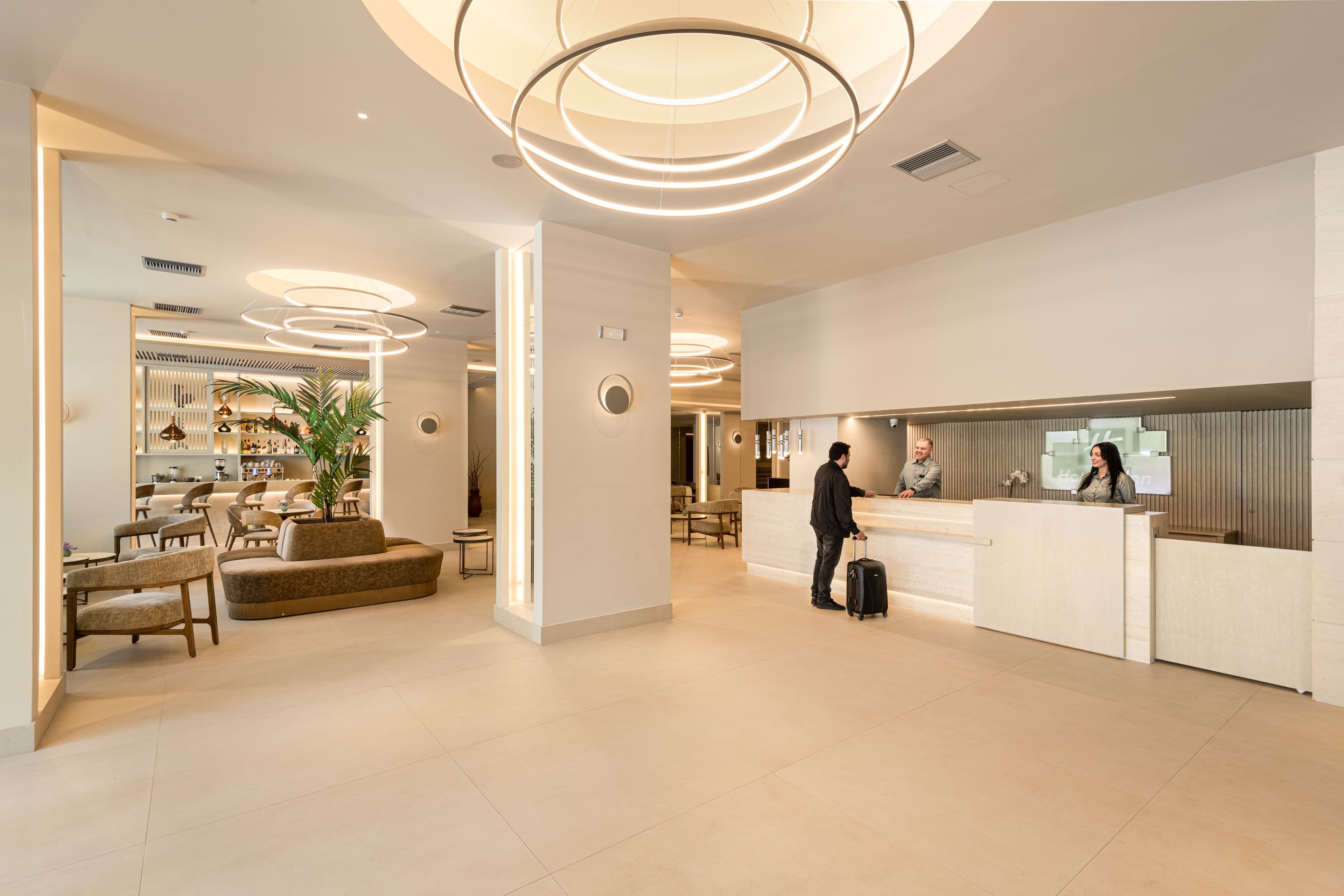 Holiday Inn Thessaloniki - Image 1