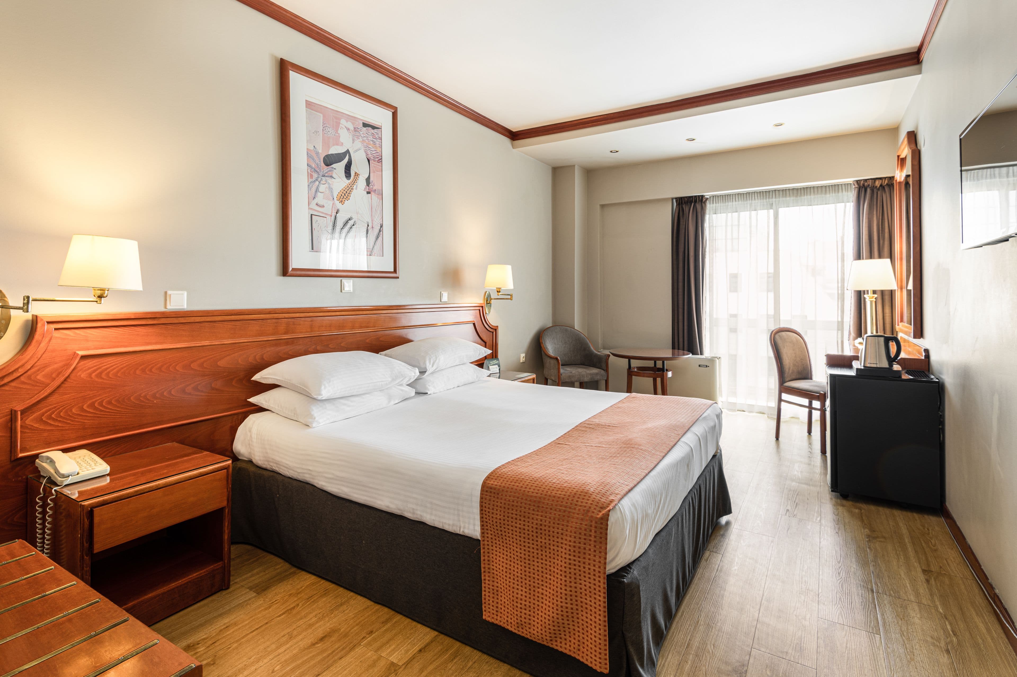Holiday Inn Thessaloniki - Image 2