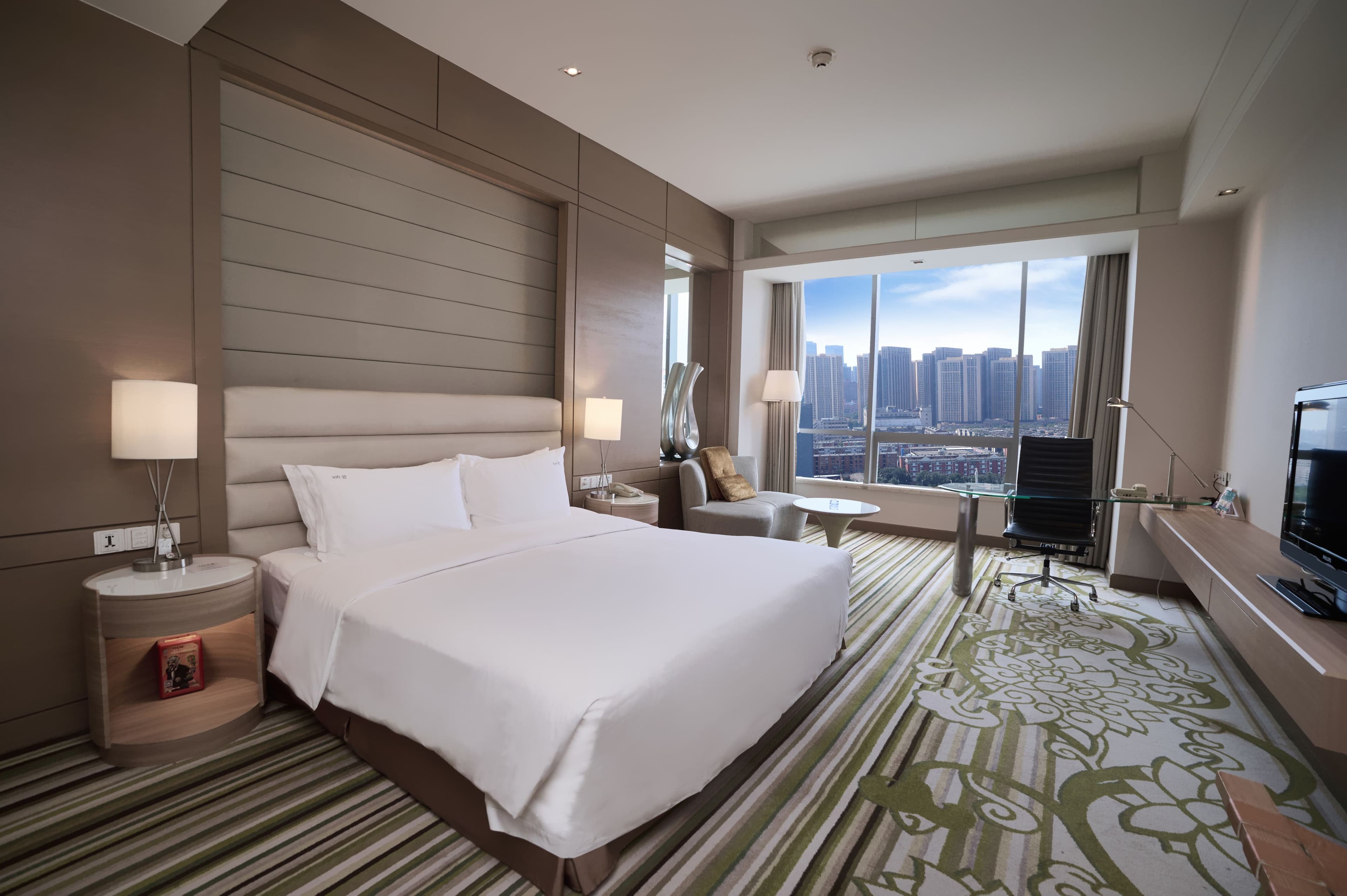 Holiday Inn Tianjin Riverside - Image 3