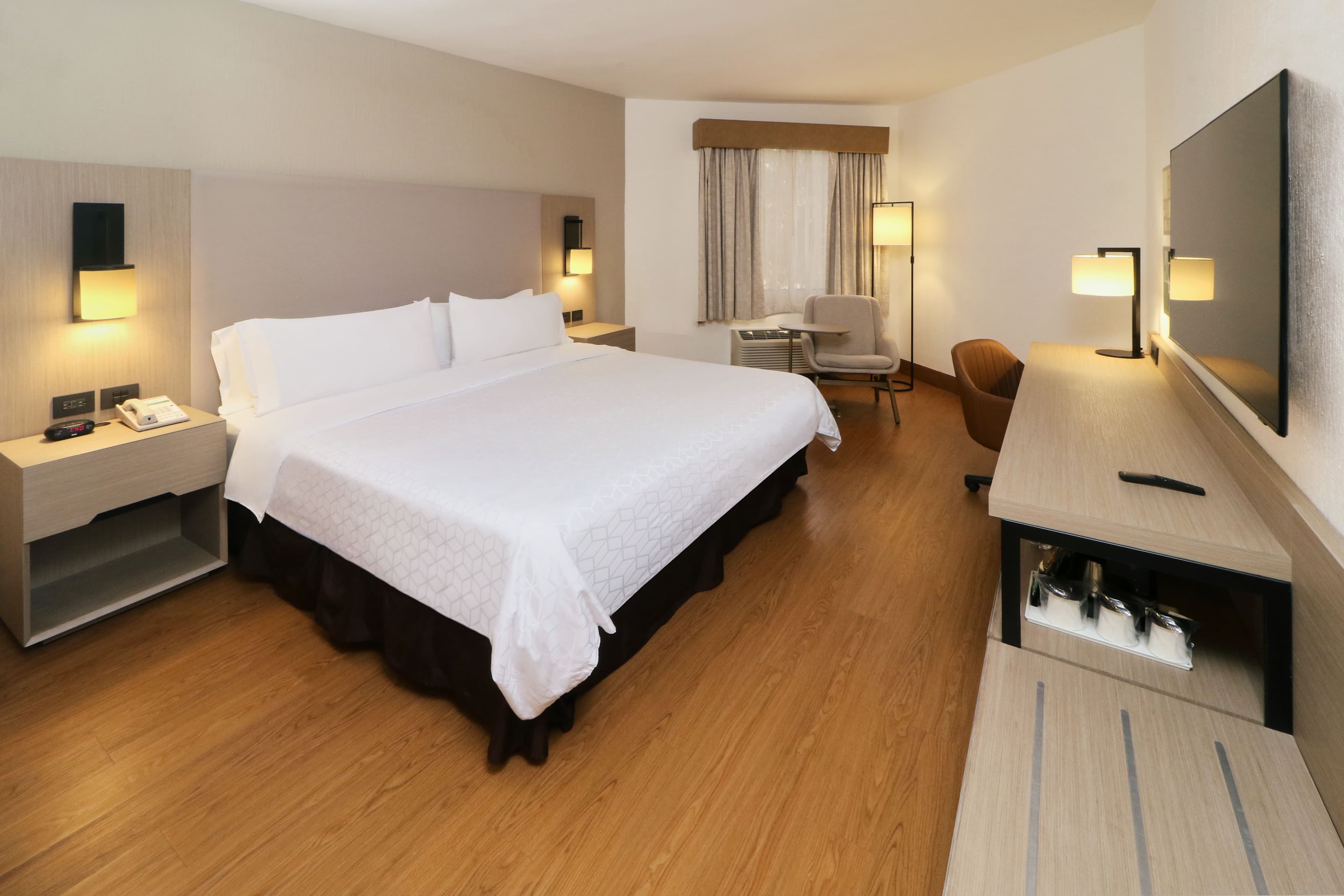 Holiday Inn Tijuana Zona Rio - Image 3