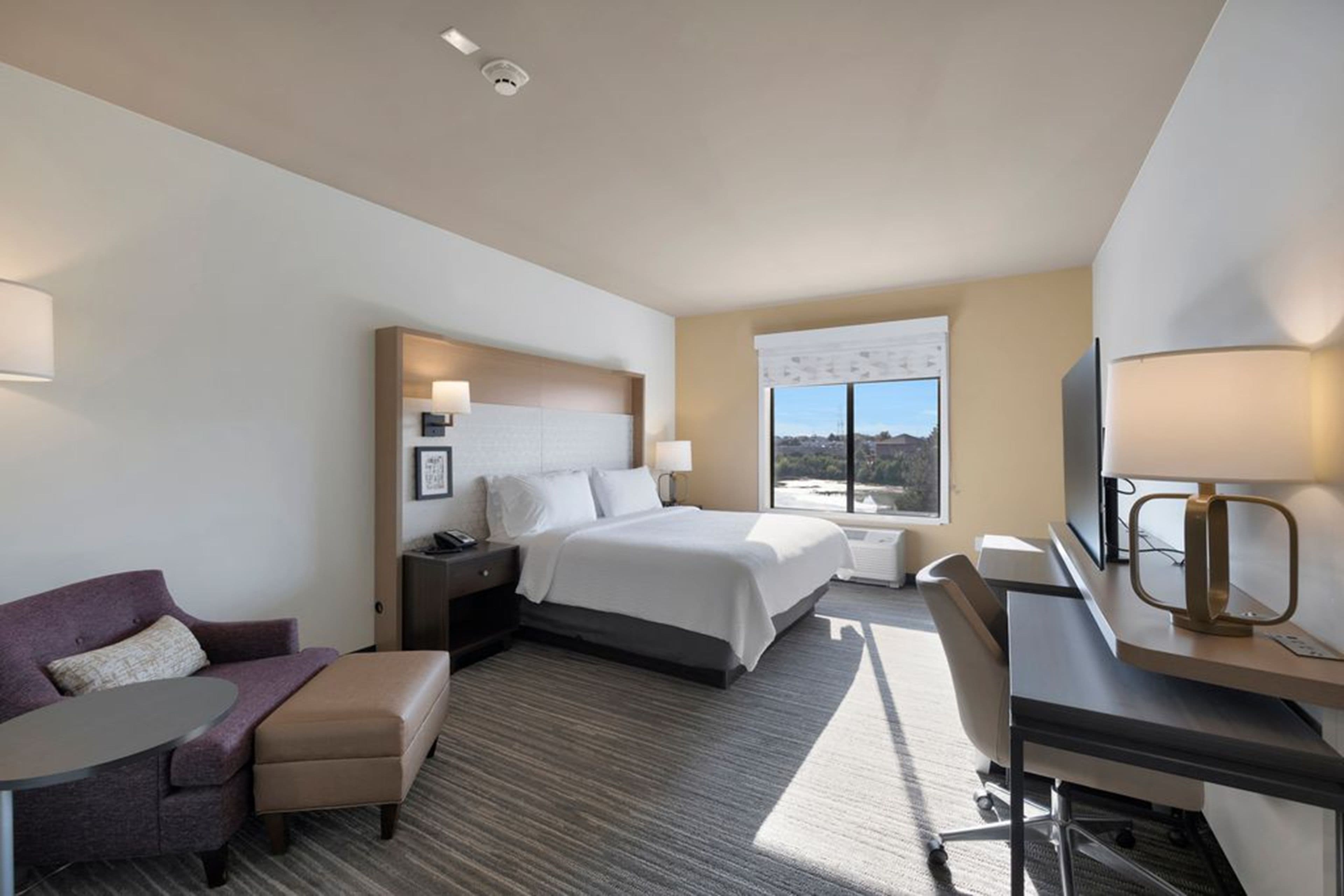 Holiday Inn Chicago – Tinley Park — 7