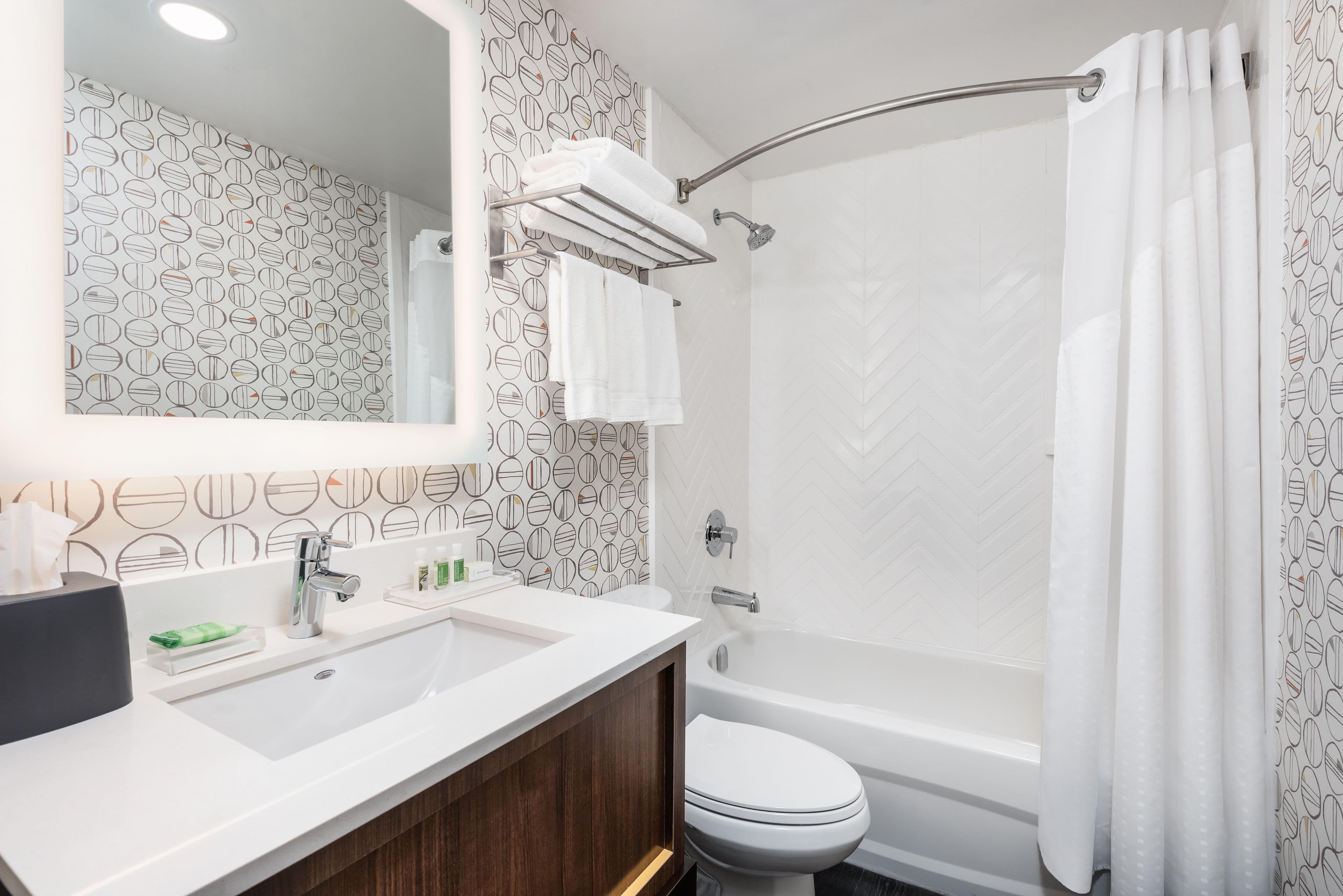 Holiday Inn Toronto-Airport East — 12
