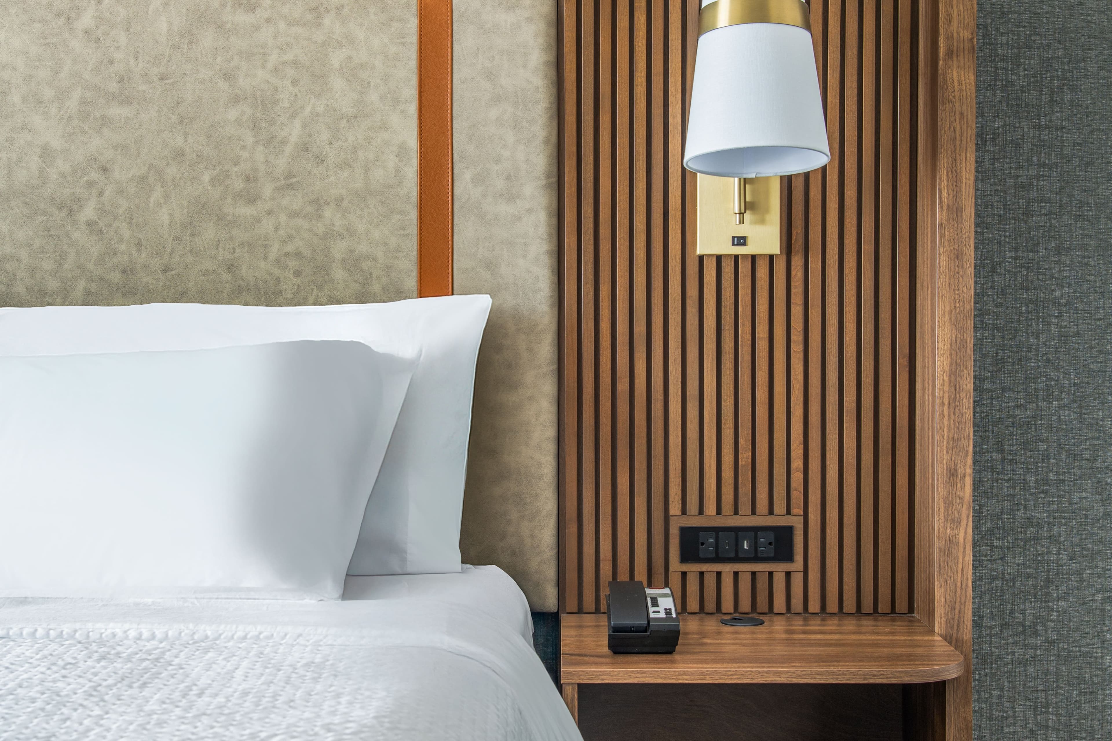 Holiday Inn Los Angeles Gateway - Torrance - Image 2