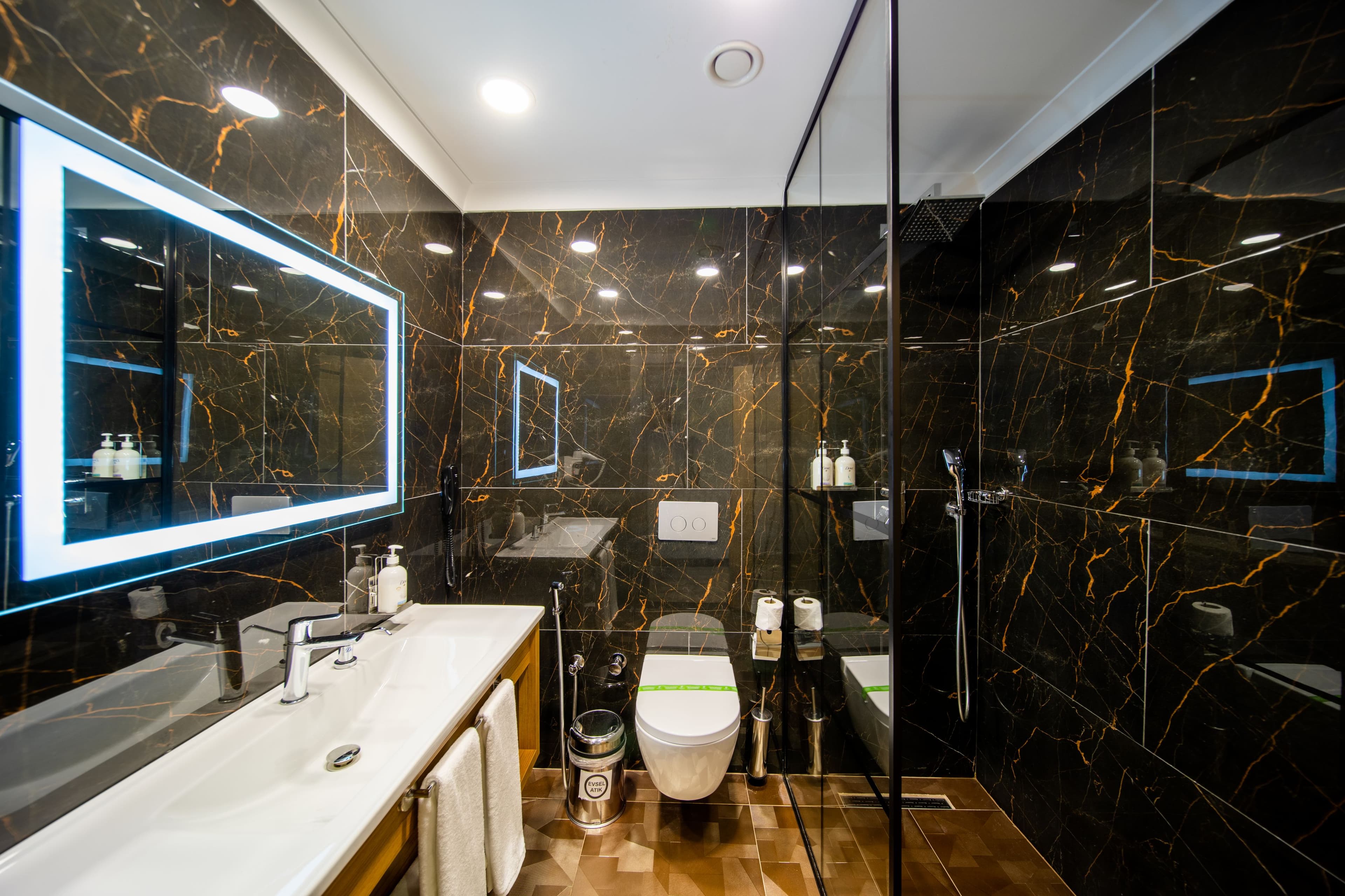 Standard Room - Image 5