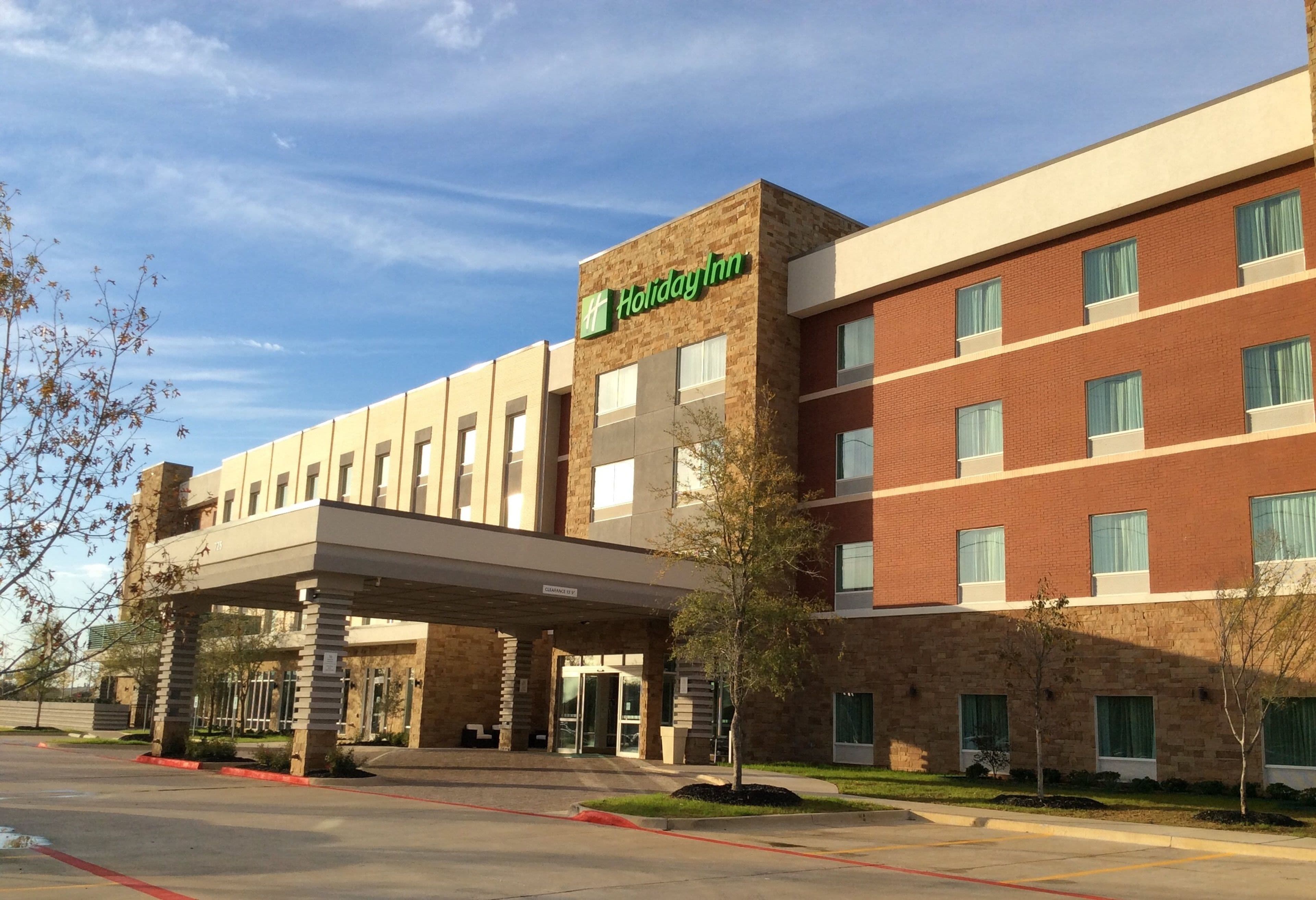 Holiday Inn Trophy Club - Image 1
