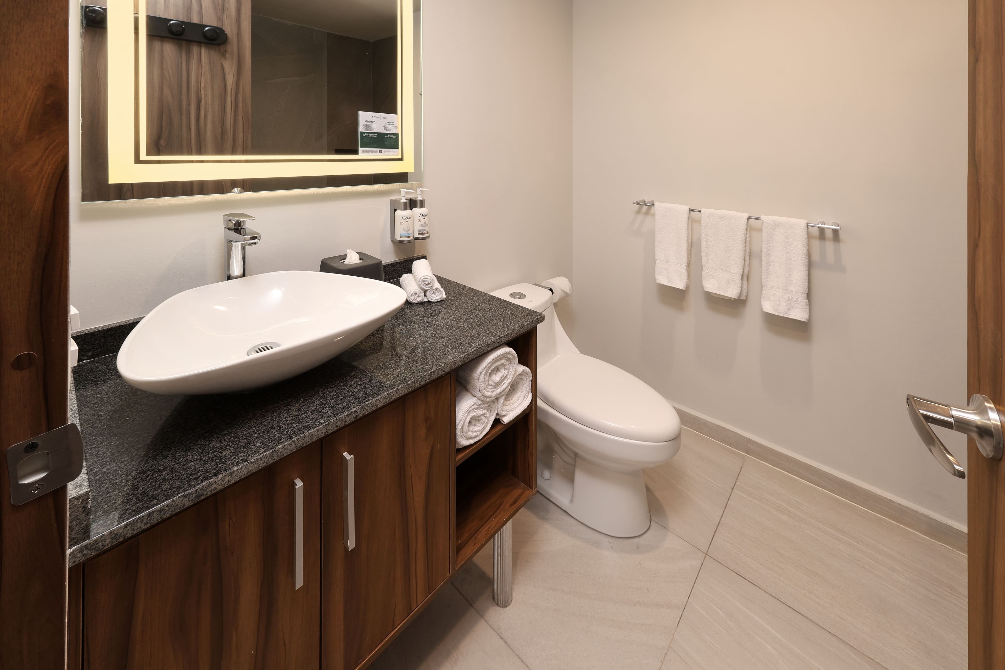 Standard Room - Image 5