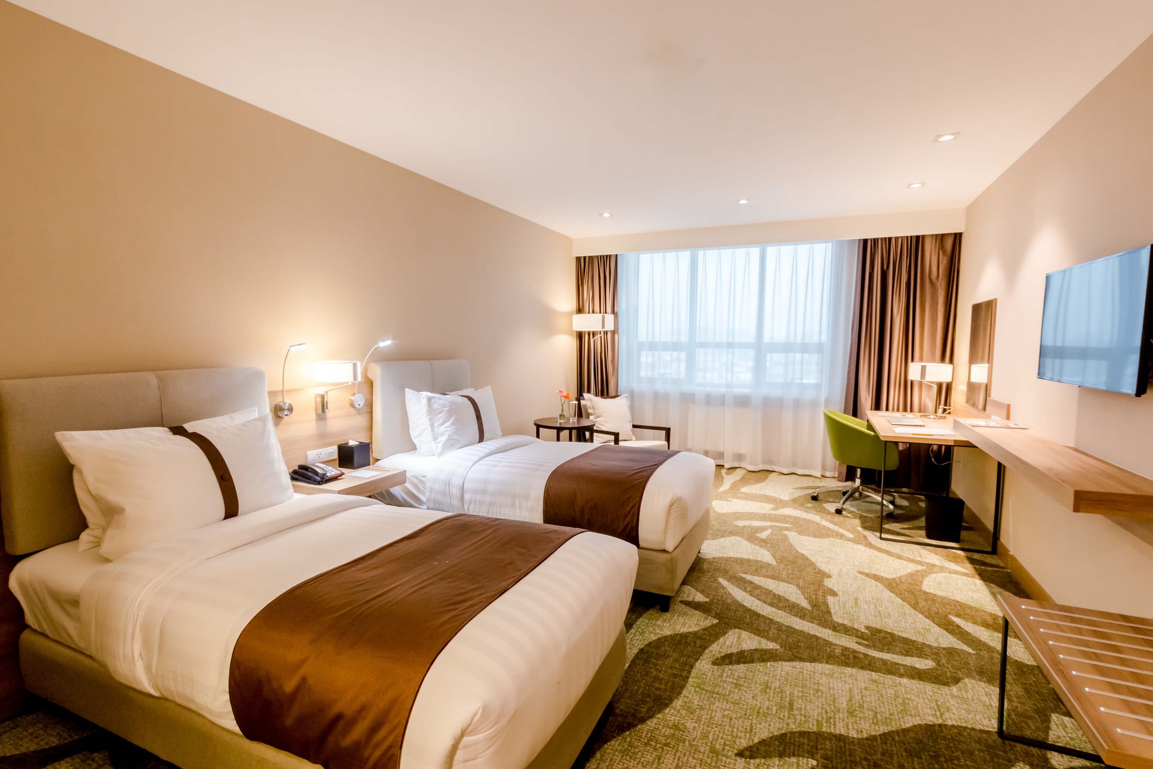 Holiday Inn Ulaanbaatar — 14