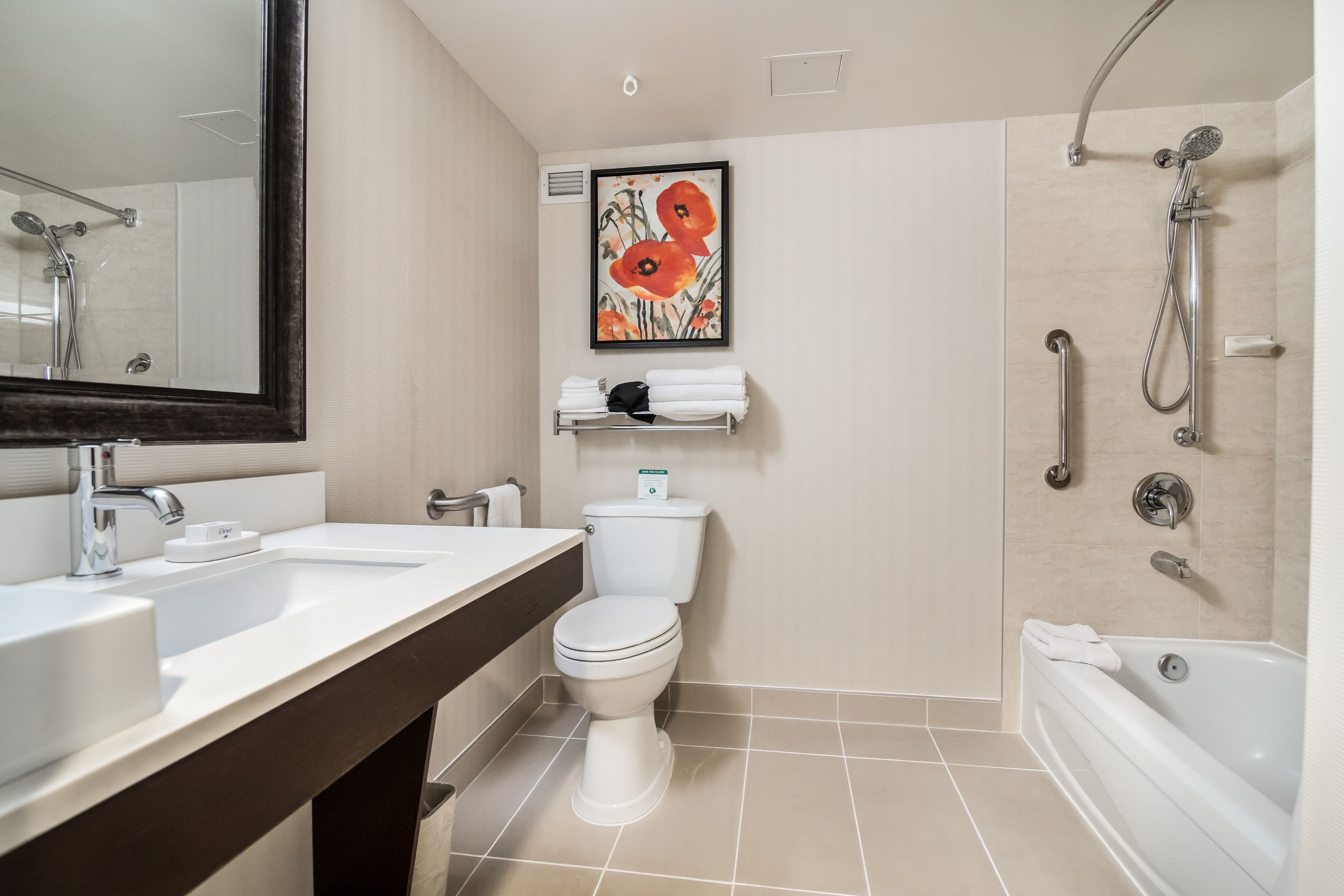 Holiday Inn Vancouver-Centre (Broadway) — 12