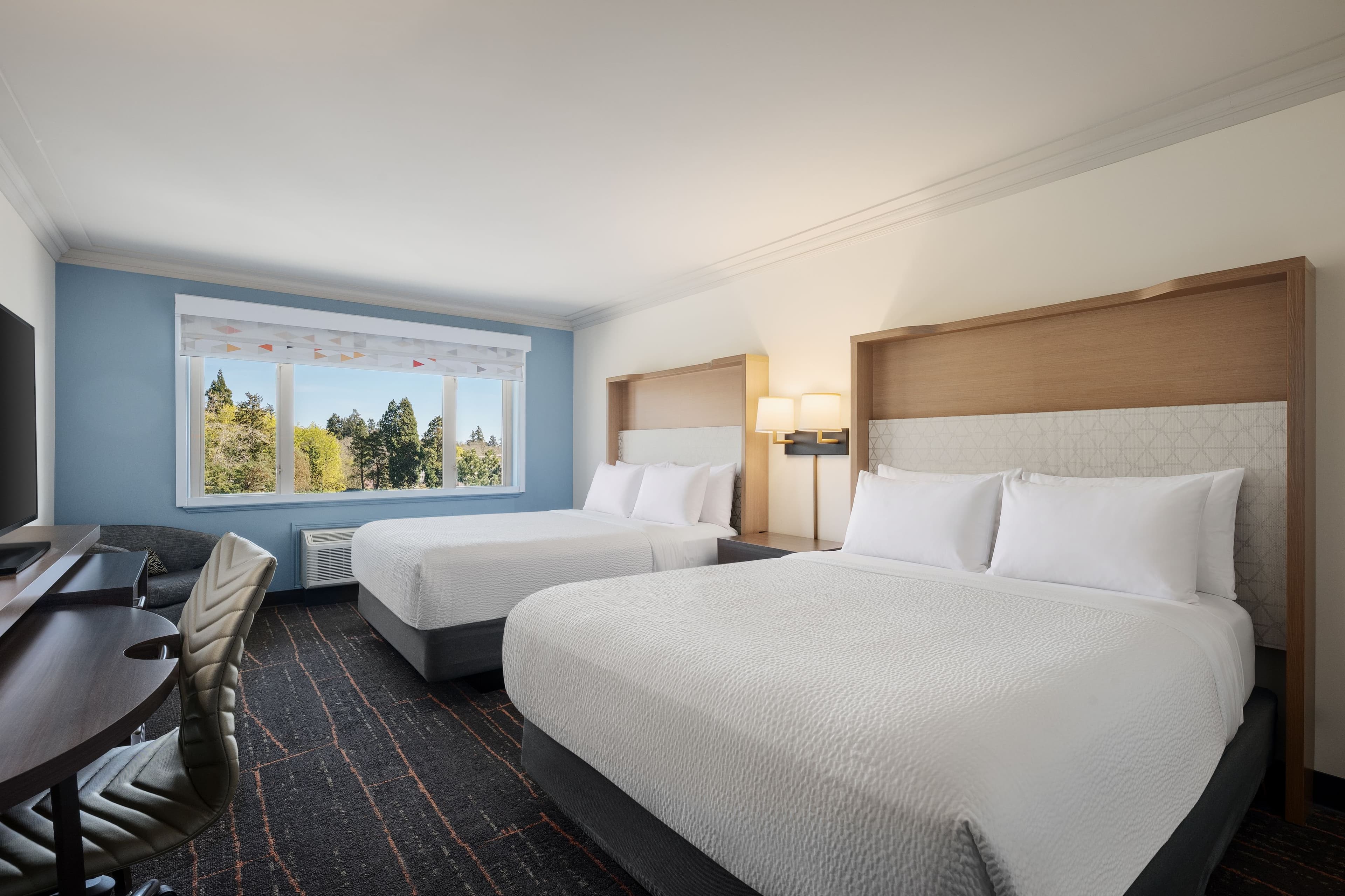 Holiday Inn Victoria – Elk Lake — 13