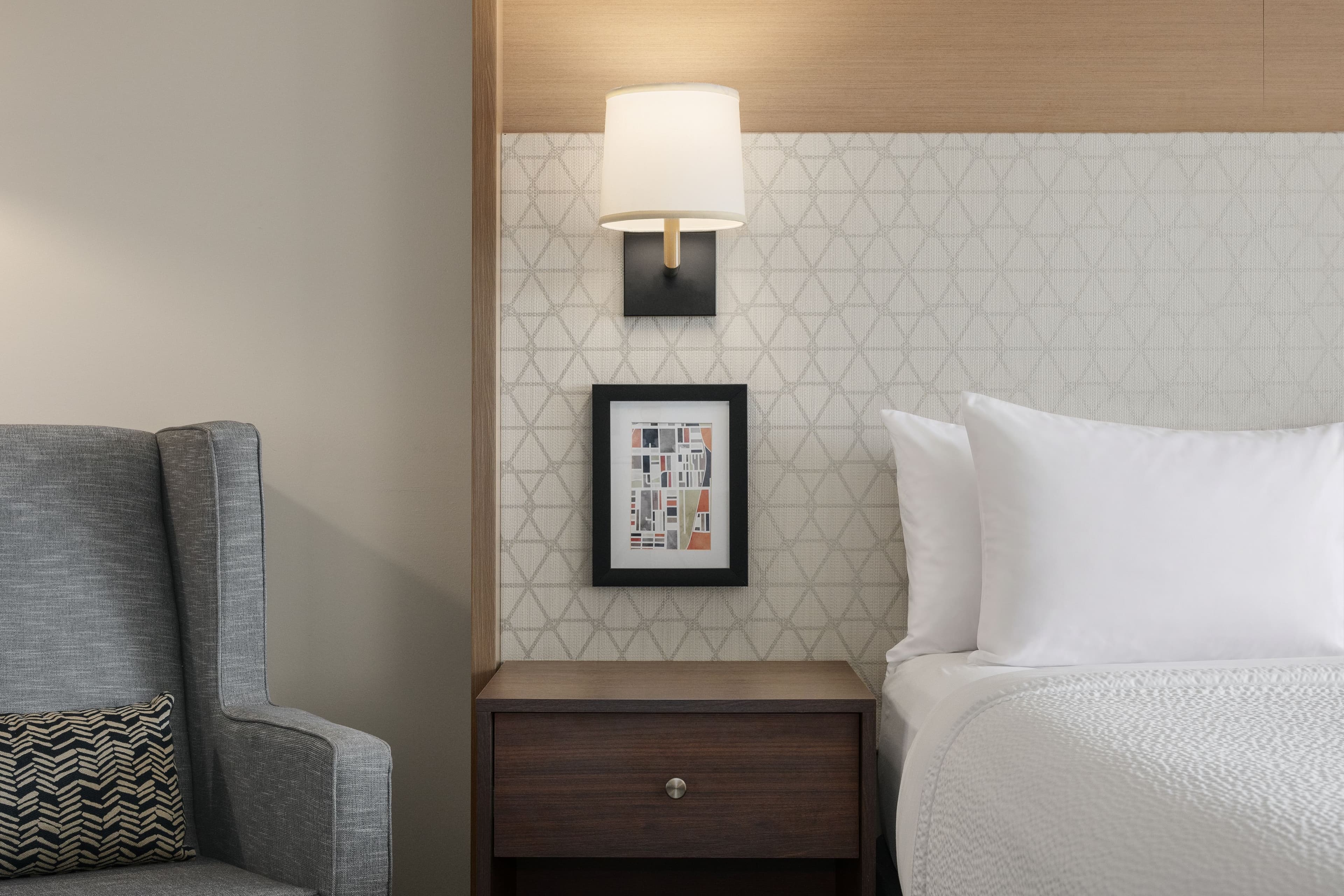 Holiday Inn Victoria – Elk Lake — 6