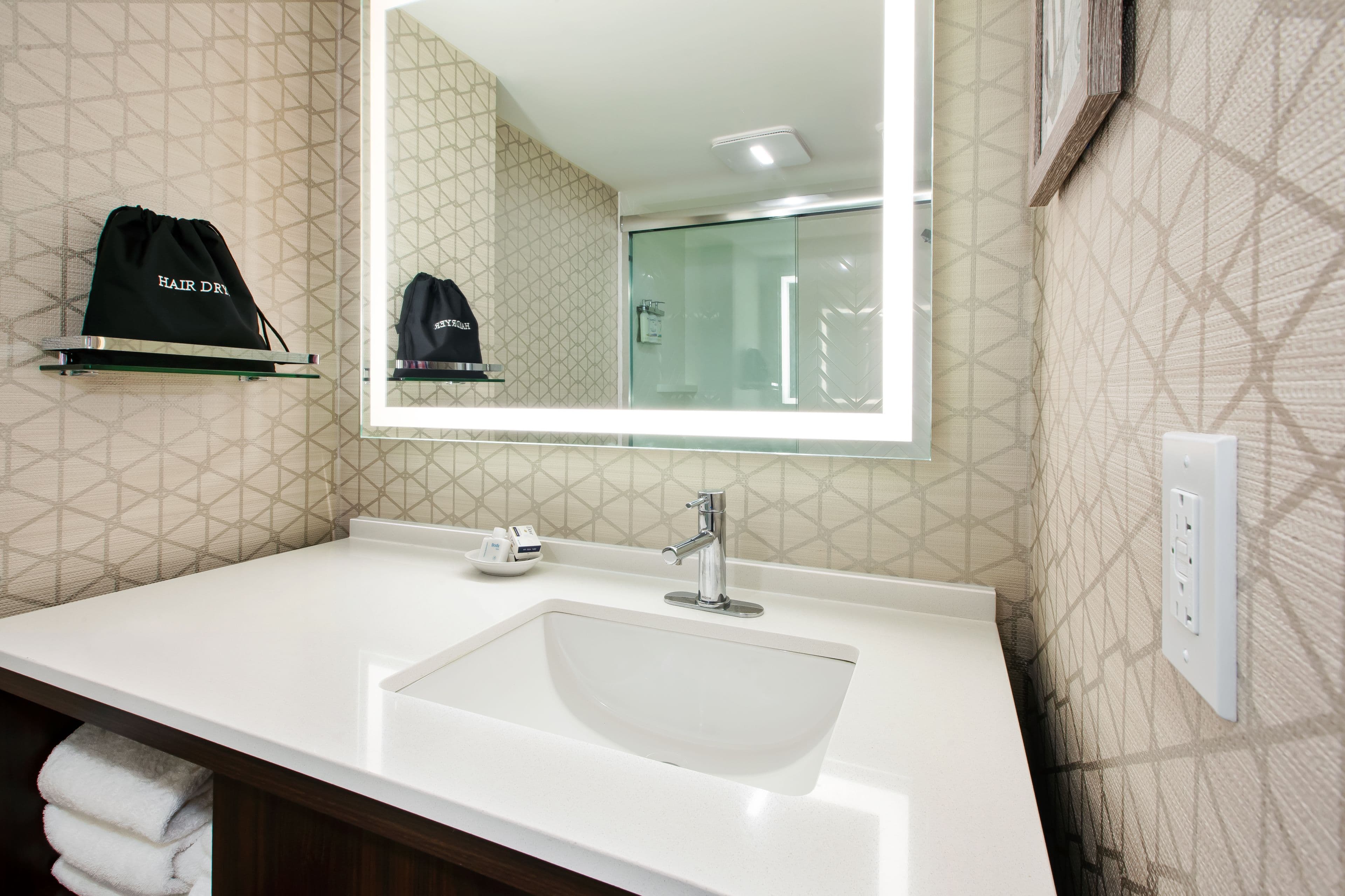 Holiday Inn Va Beach-Oceanside (21st St) — 8