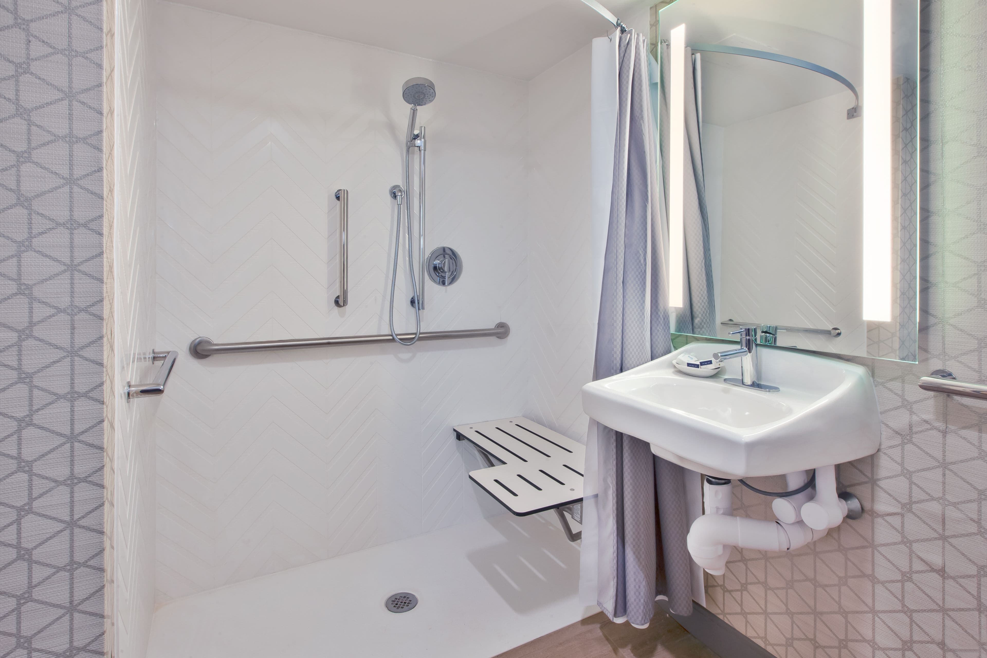 Holiday Inn Va Beach-Oceanside (21st St) — 24