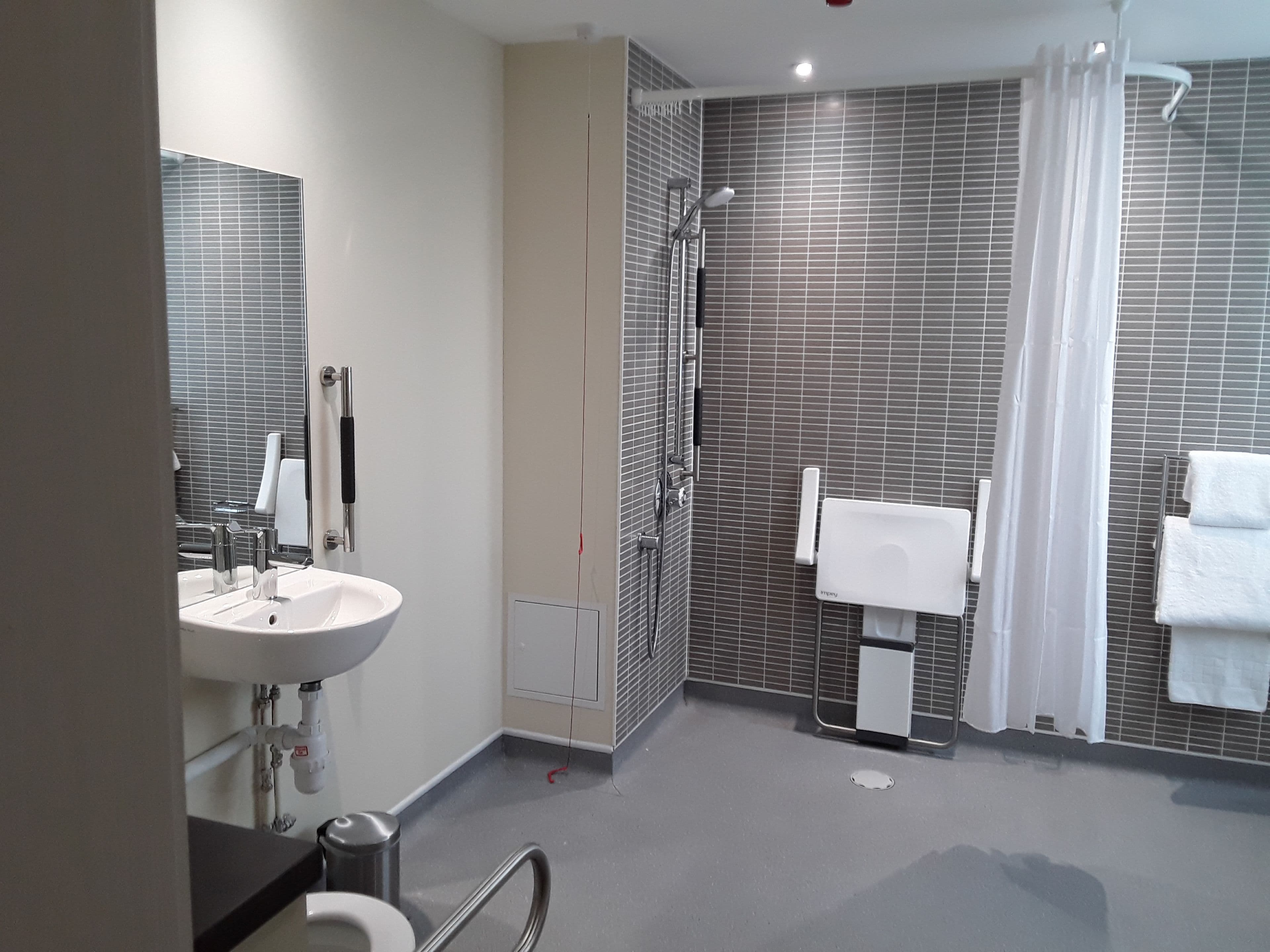 Holiday Inn Leeds - Wakefield M1, Jct.40 — 27