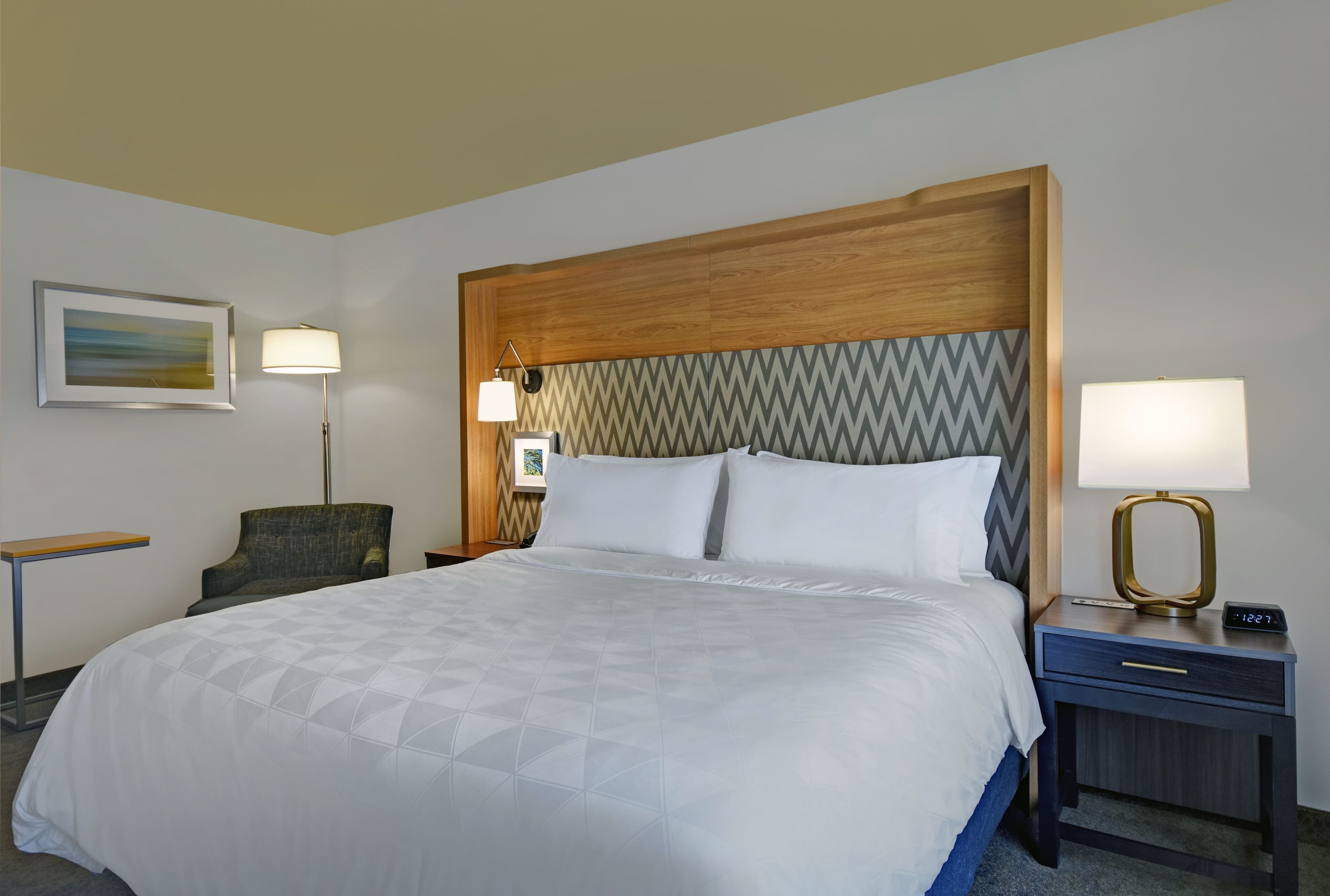 Holiday Inn Grand Rapids North - Walker — 8