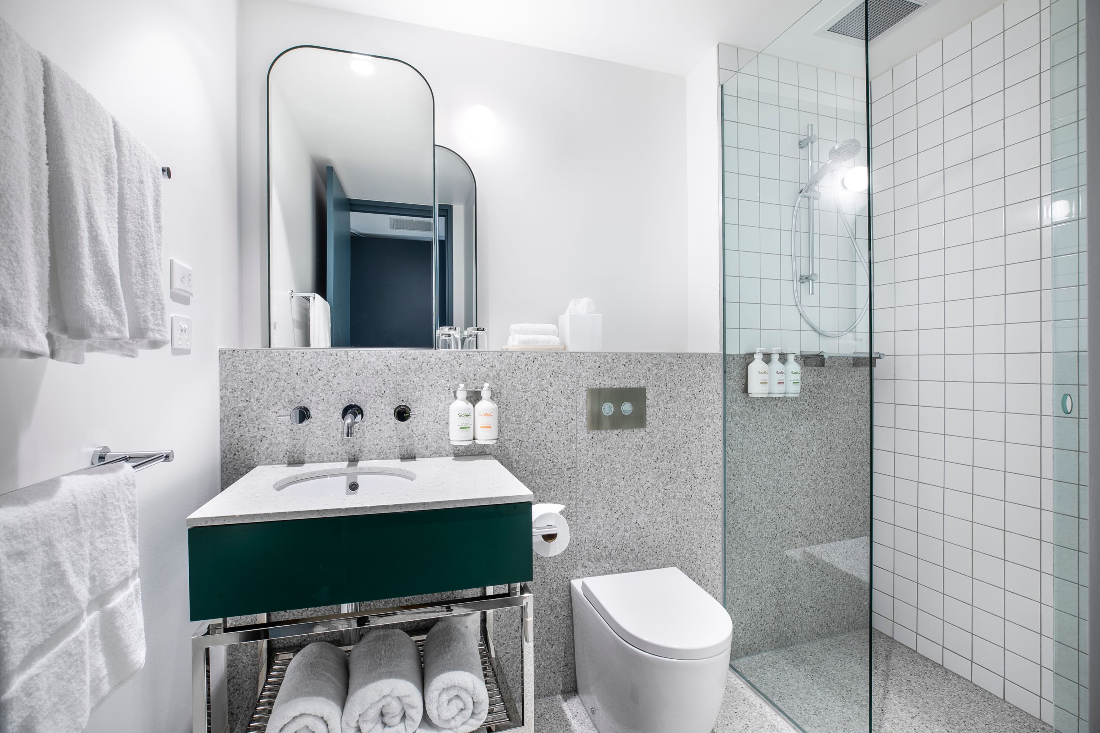 Holiday Inn Werribee - Image 5