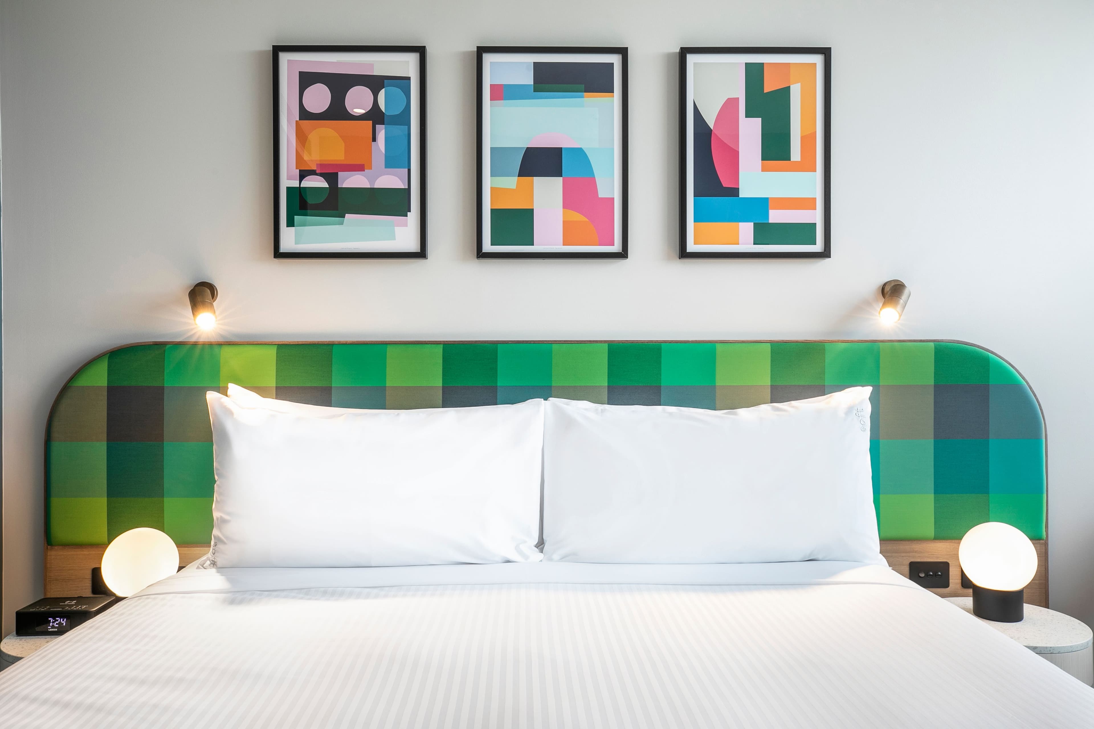 Holiday Inn Werribee - Image 4