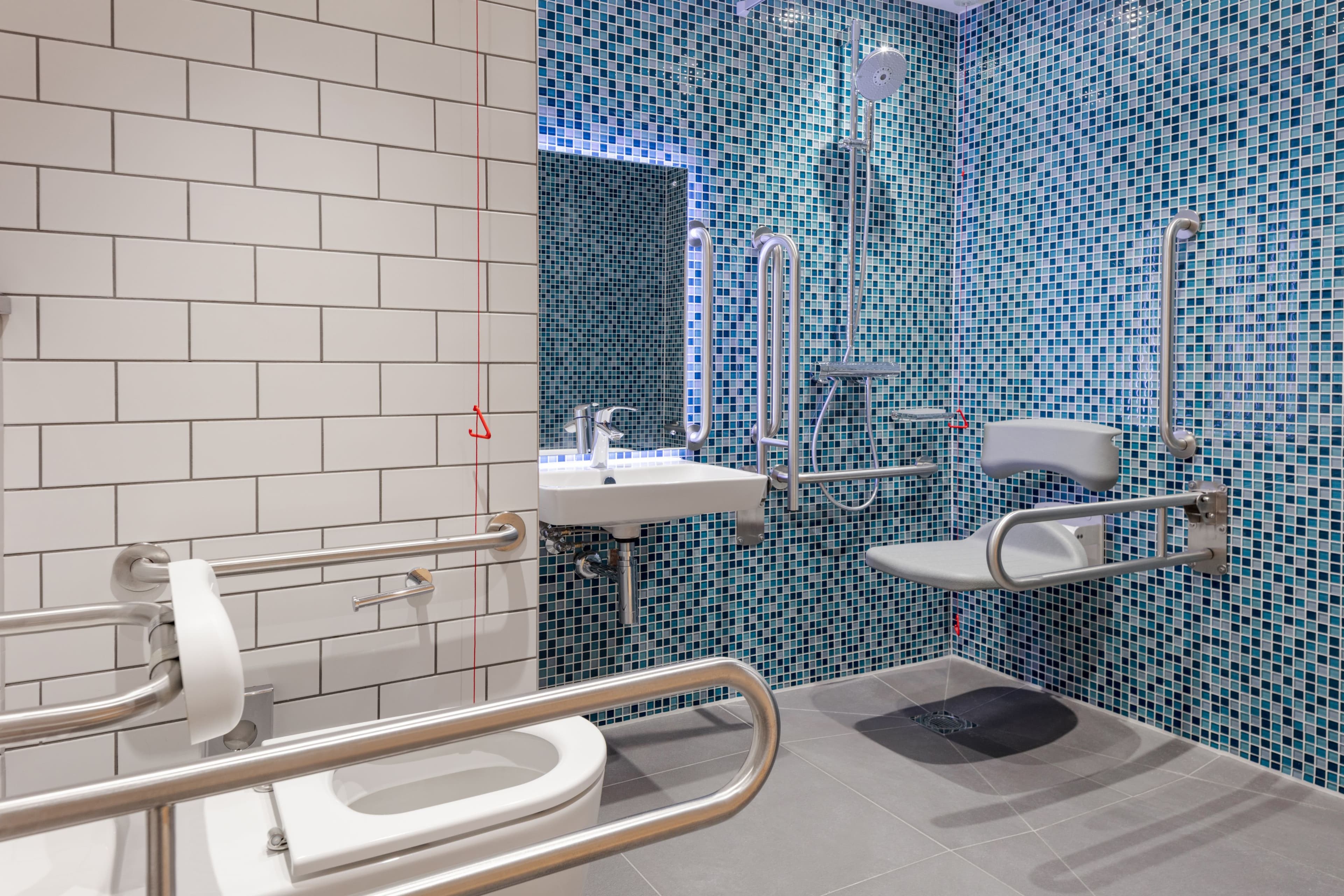 Holiday Inn London - Heathrow Bath Road — 15