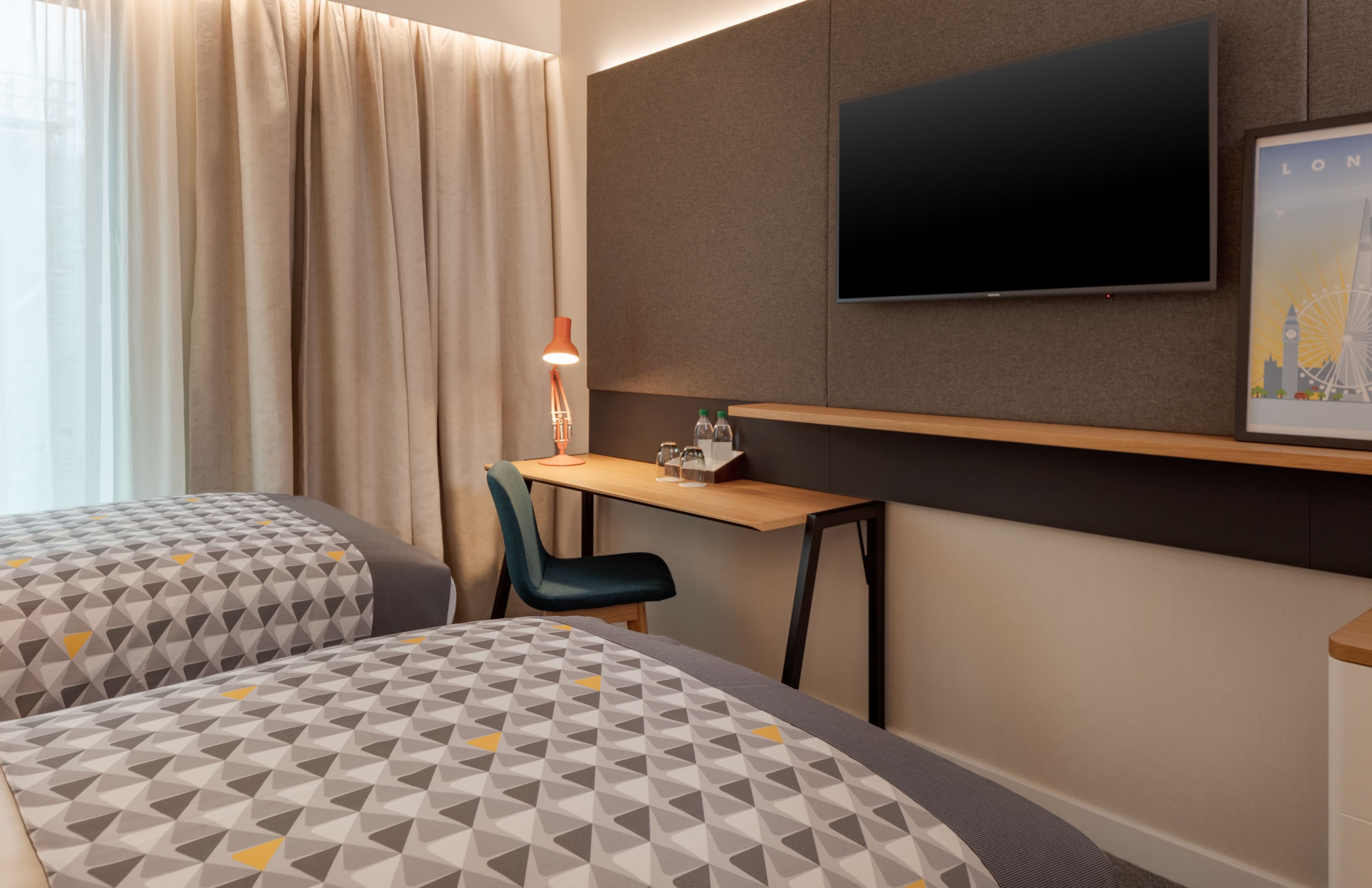 Holiday Inn London - Heathrow Bath Road — 40