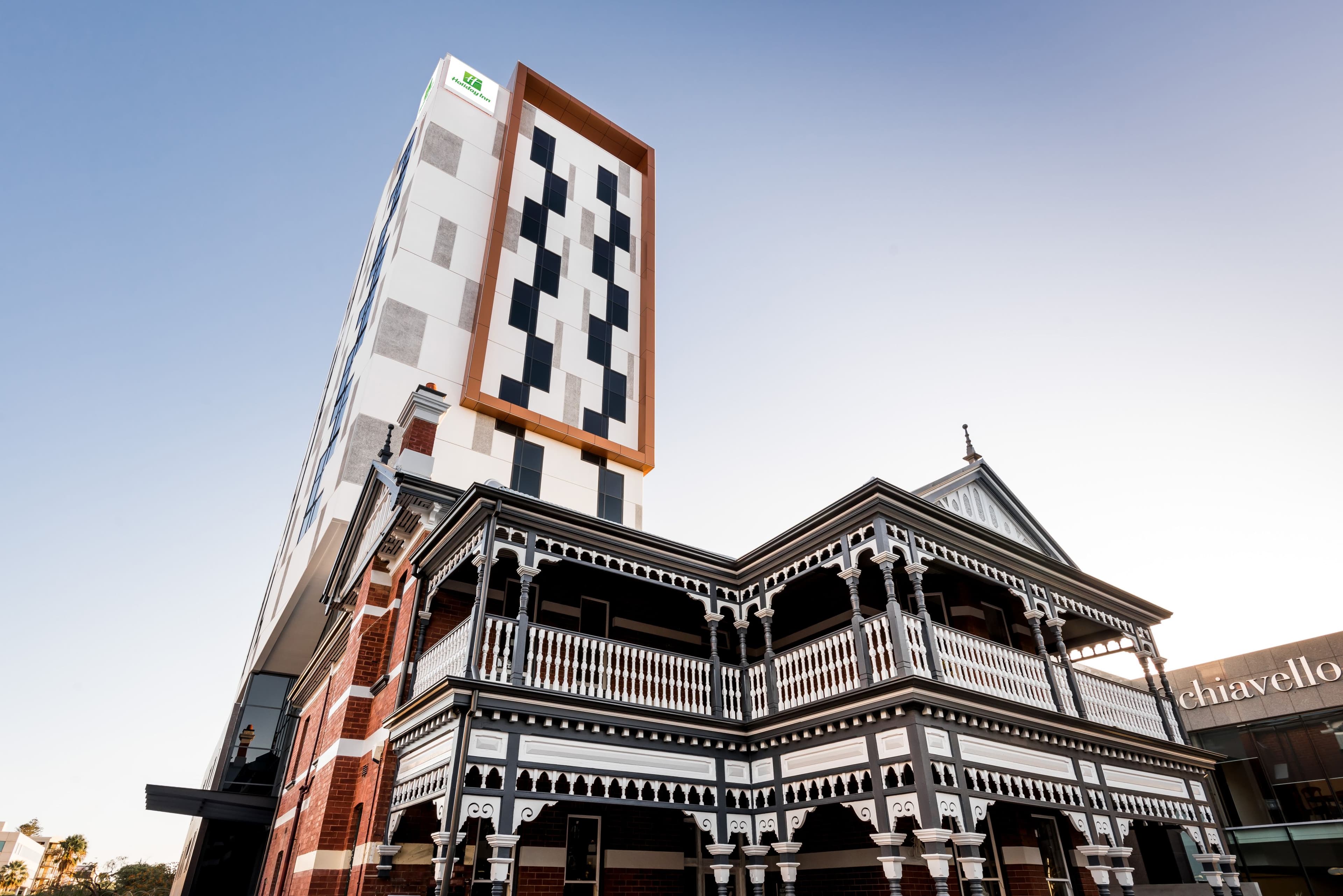 Holiday Inn West Perth - Image 1