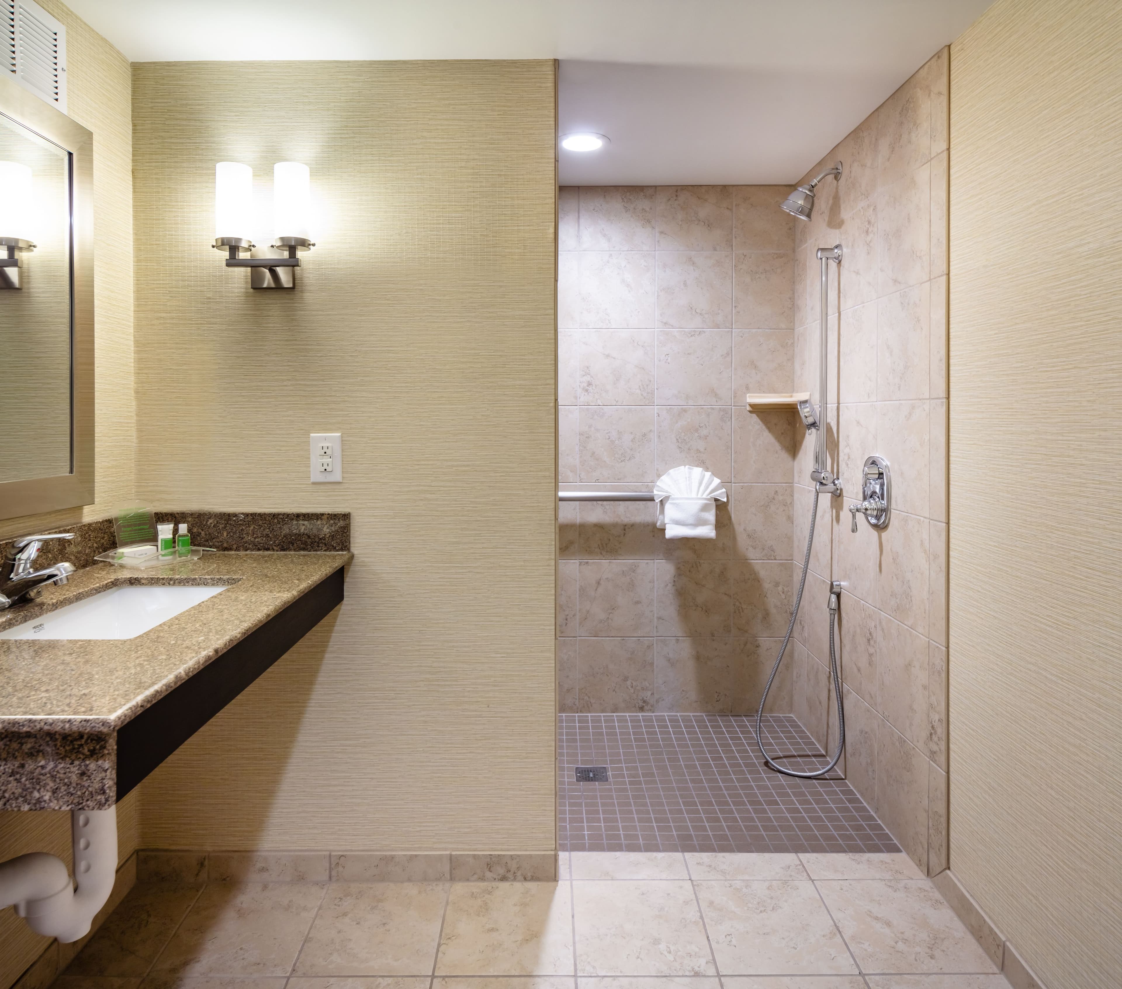 Holiday Inn Wichita East I-35 — 8