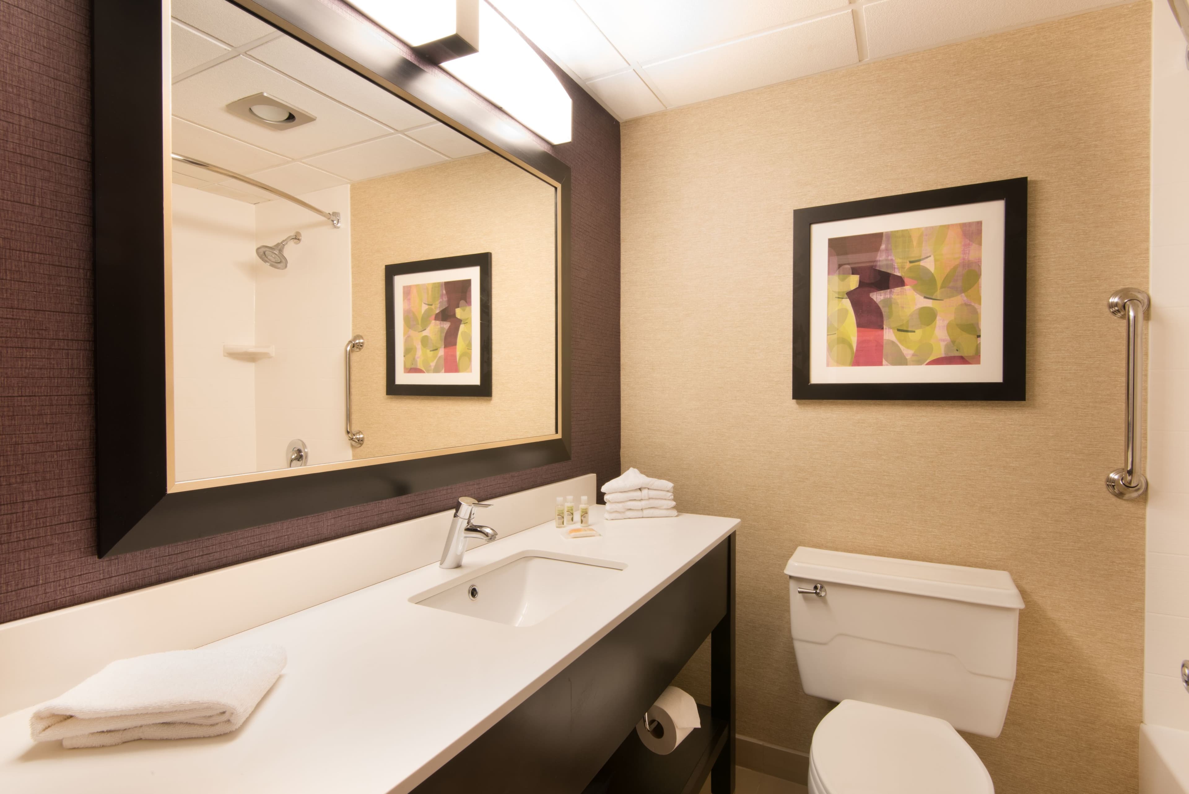 Holiday Inn Williamsport - Image 5