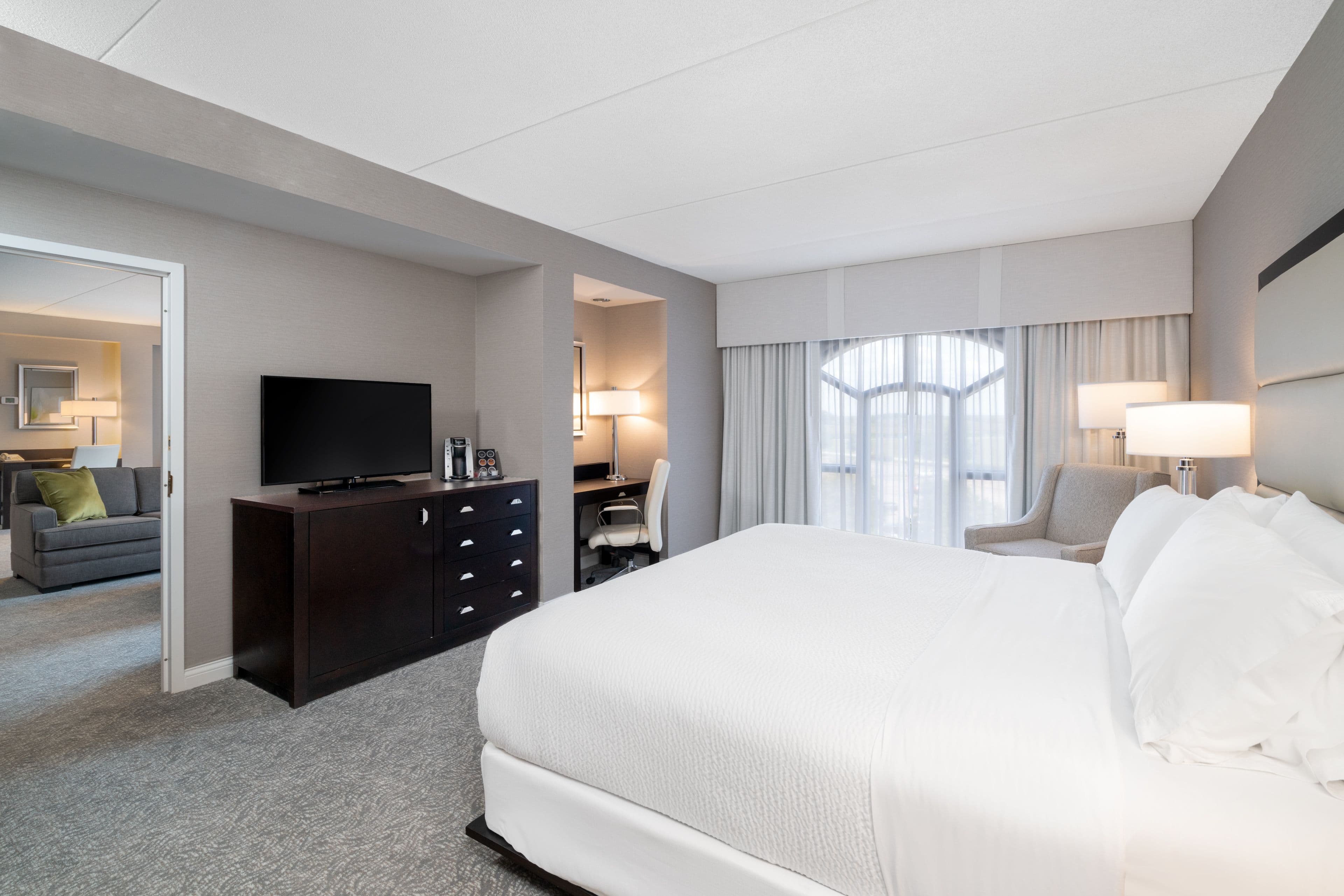 Holiday Inn Wilmington - Image 2