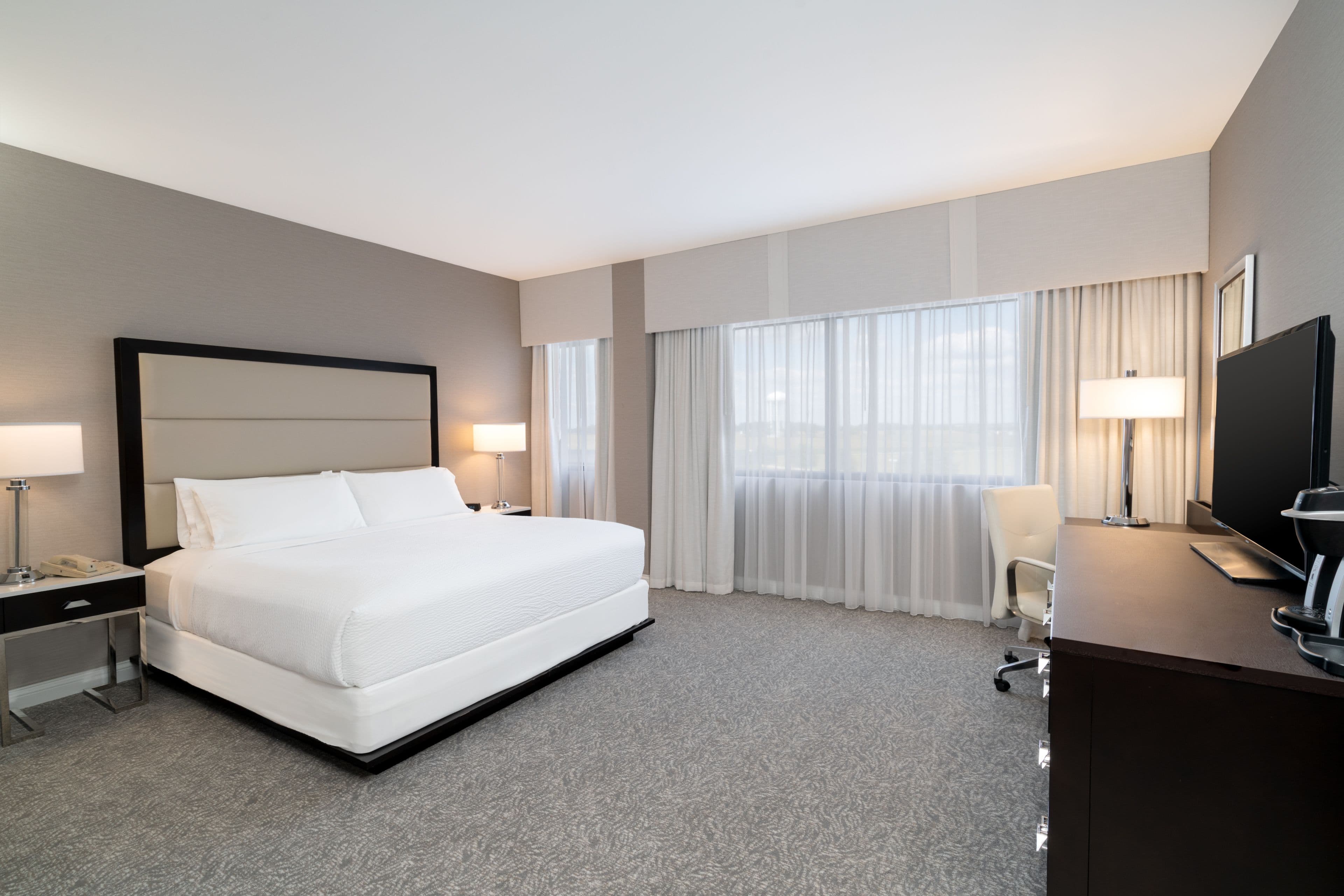 Holiday Inn Wilmington - Image 5