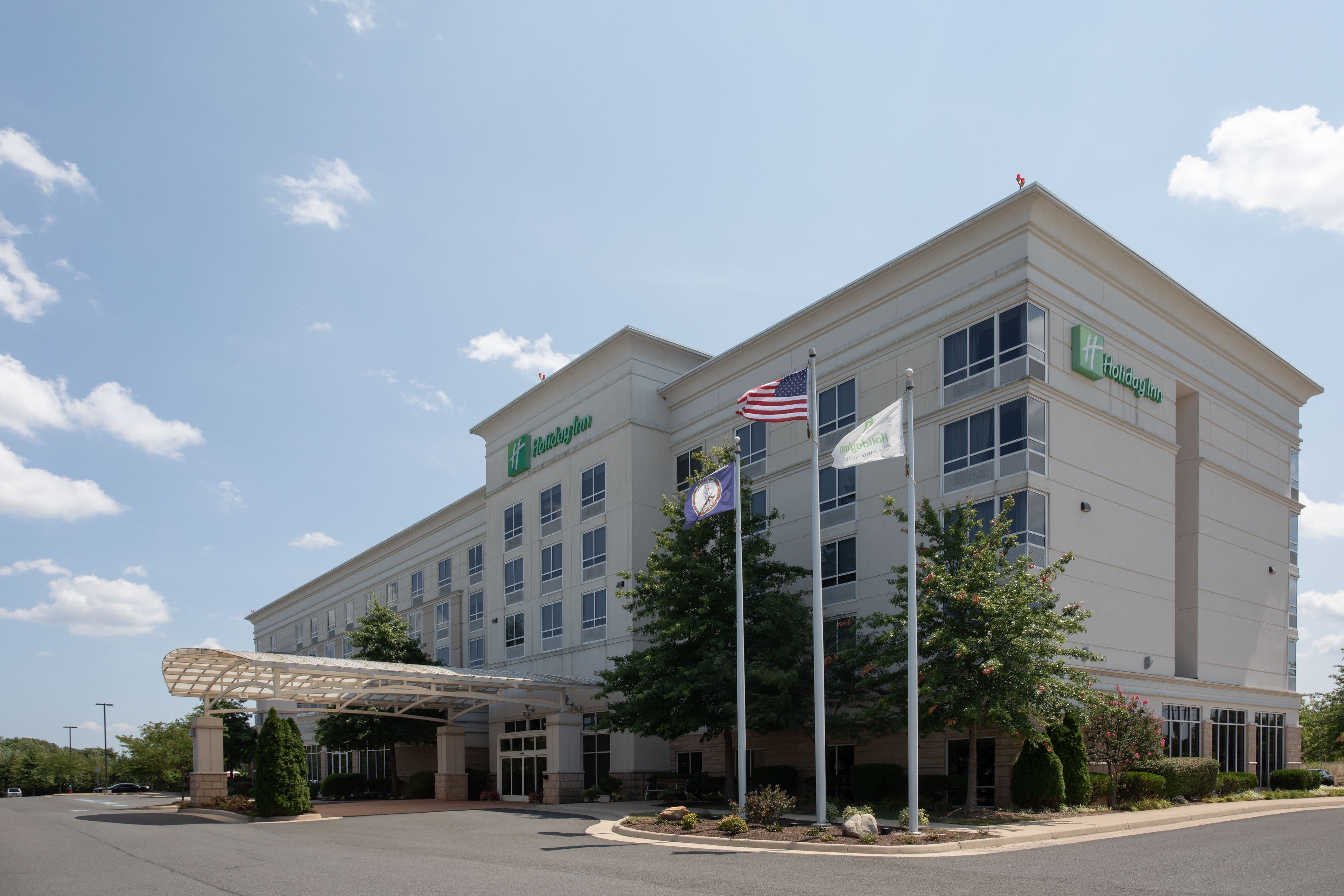 Holiday Inn Winchester SE-Historic Gateway - Image 1