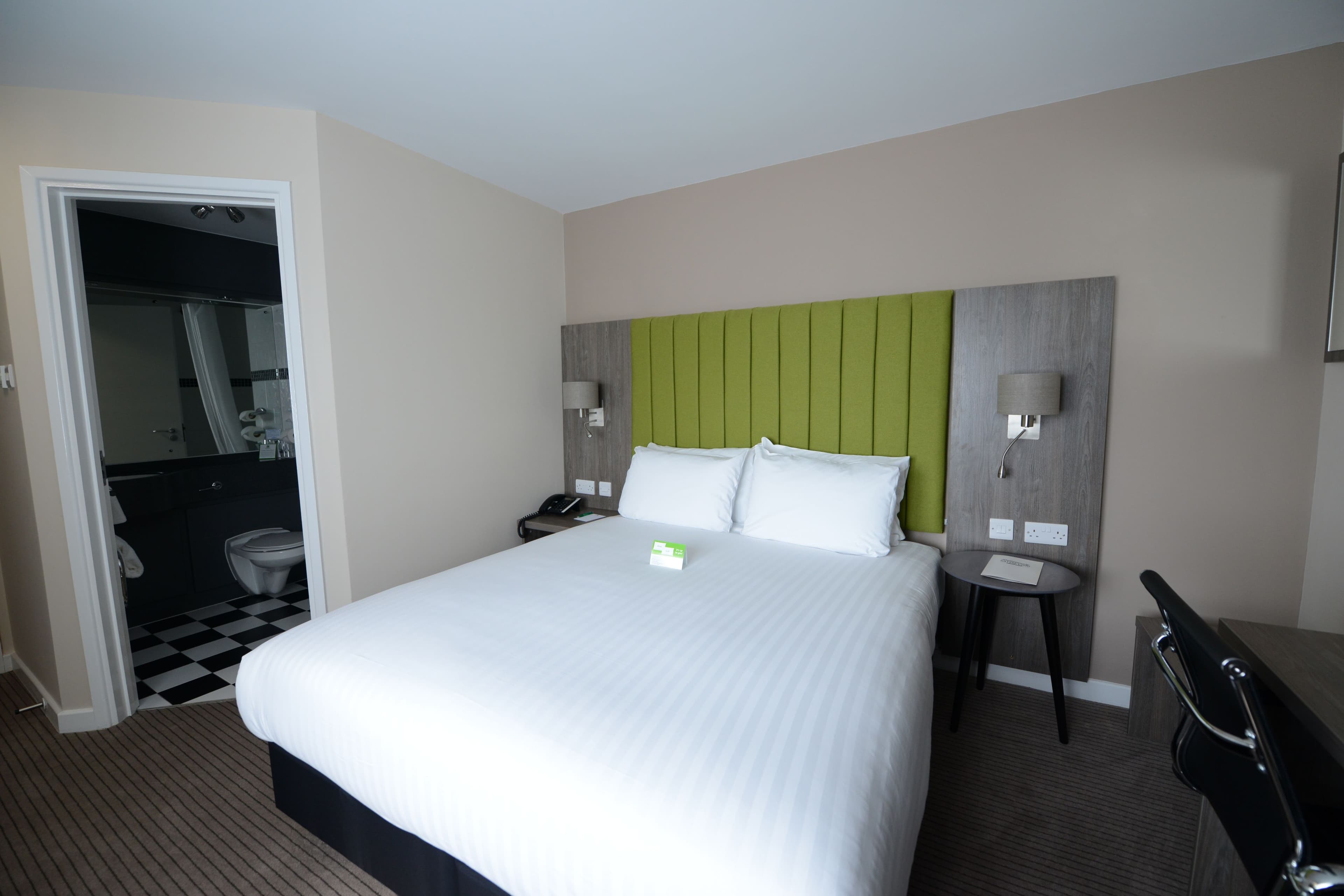 Holiday Inn Wolverhampton - Racecourse - Image 5