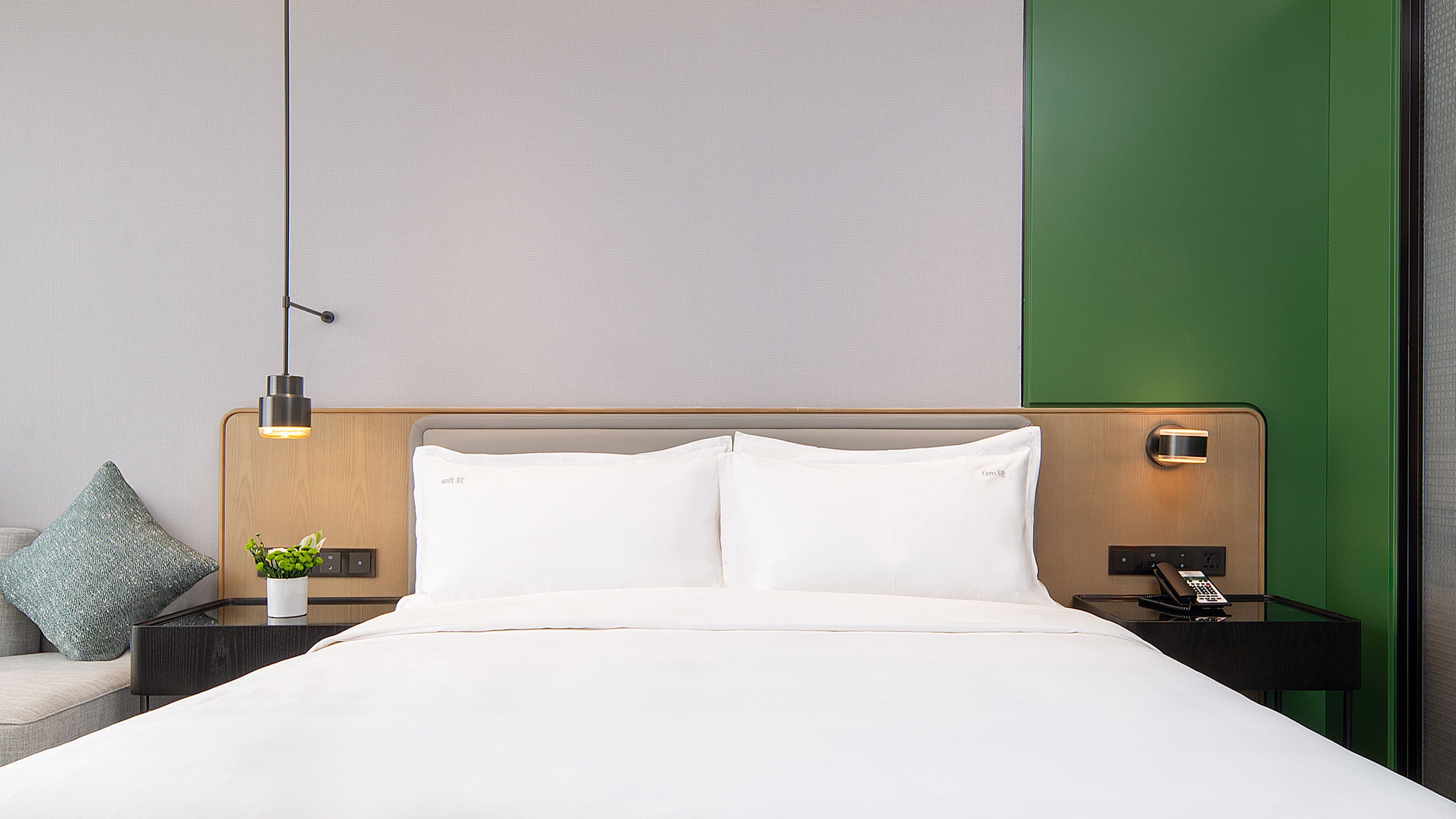 Holiday Inn Wuhan Houguan Lake — 13