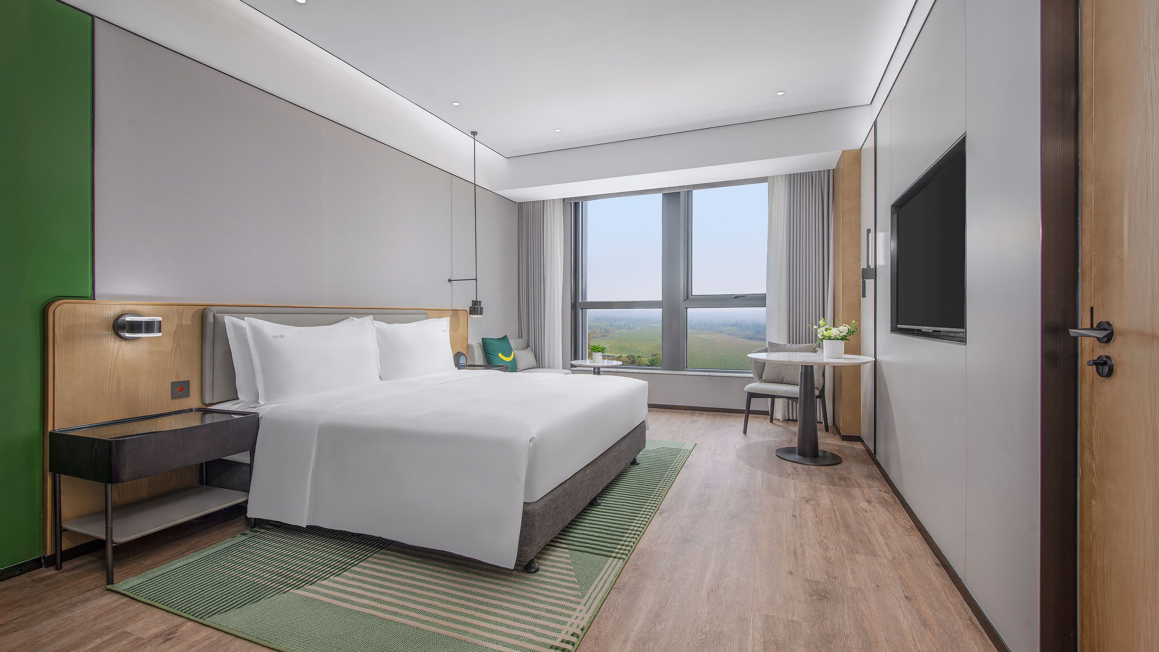 Holiday Inn Wuhan Houguan Lake — 14