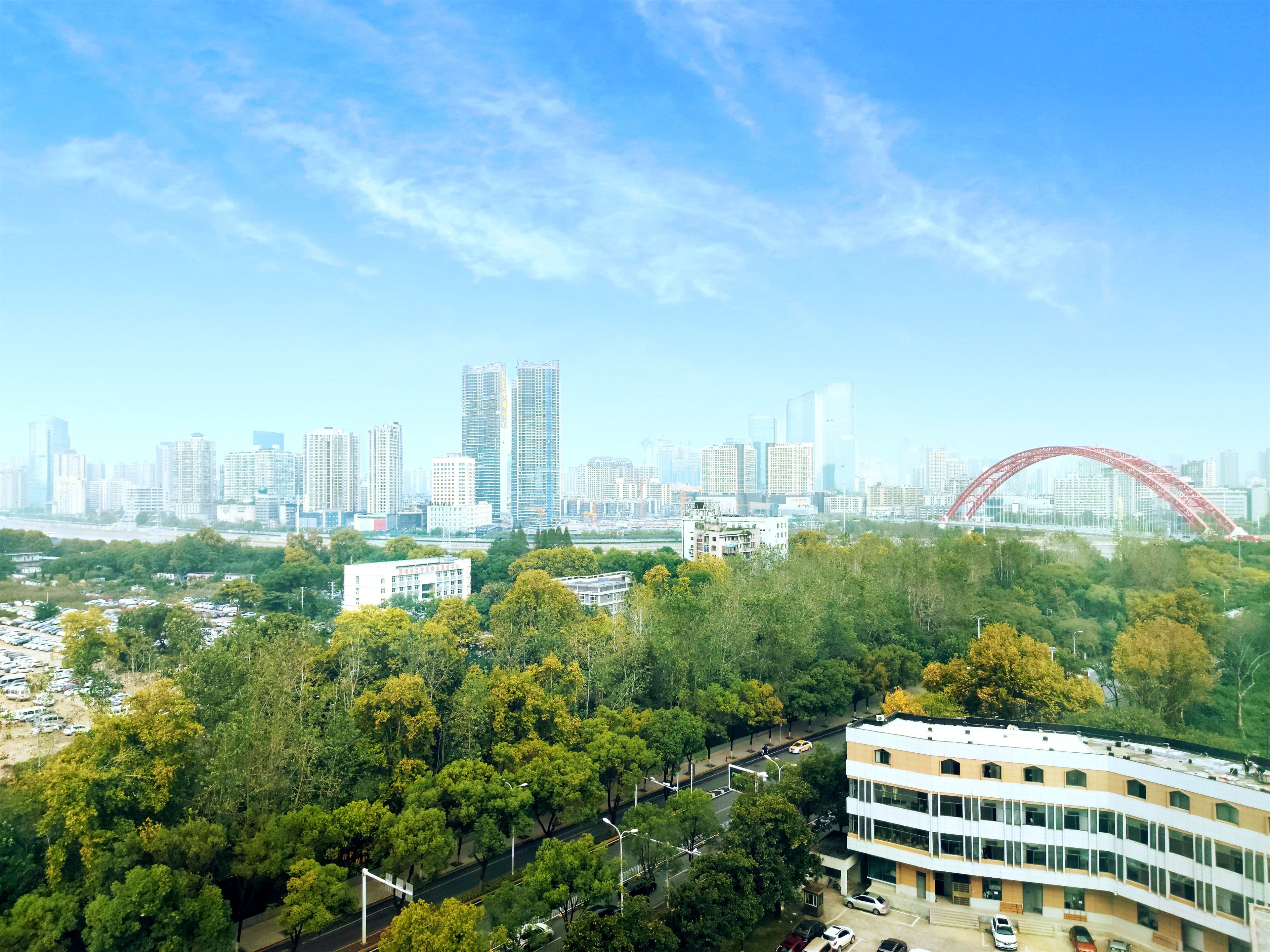 Holiday Inn Wuhan Riverside - Image 3