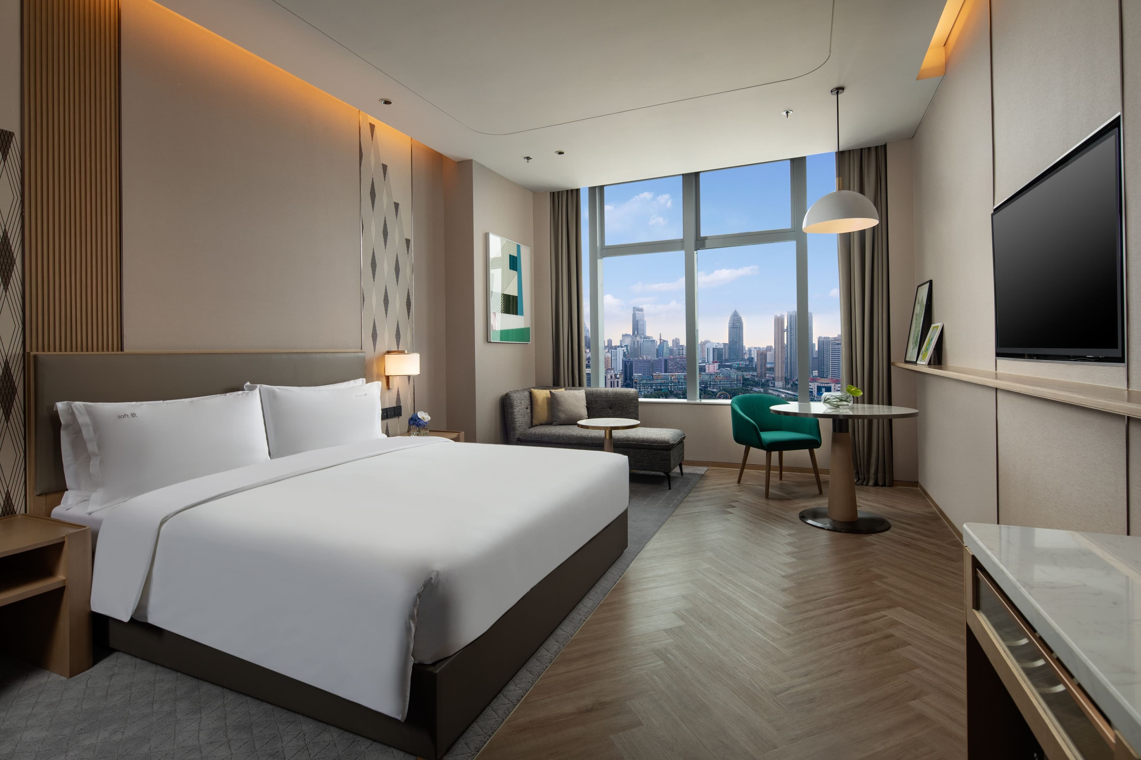 Holiday Inn Wuxi Central Station - Image 3