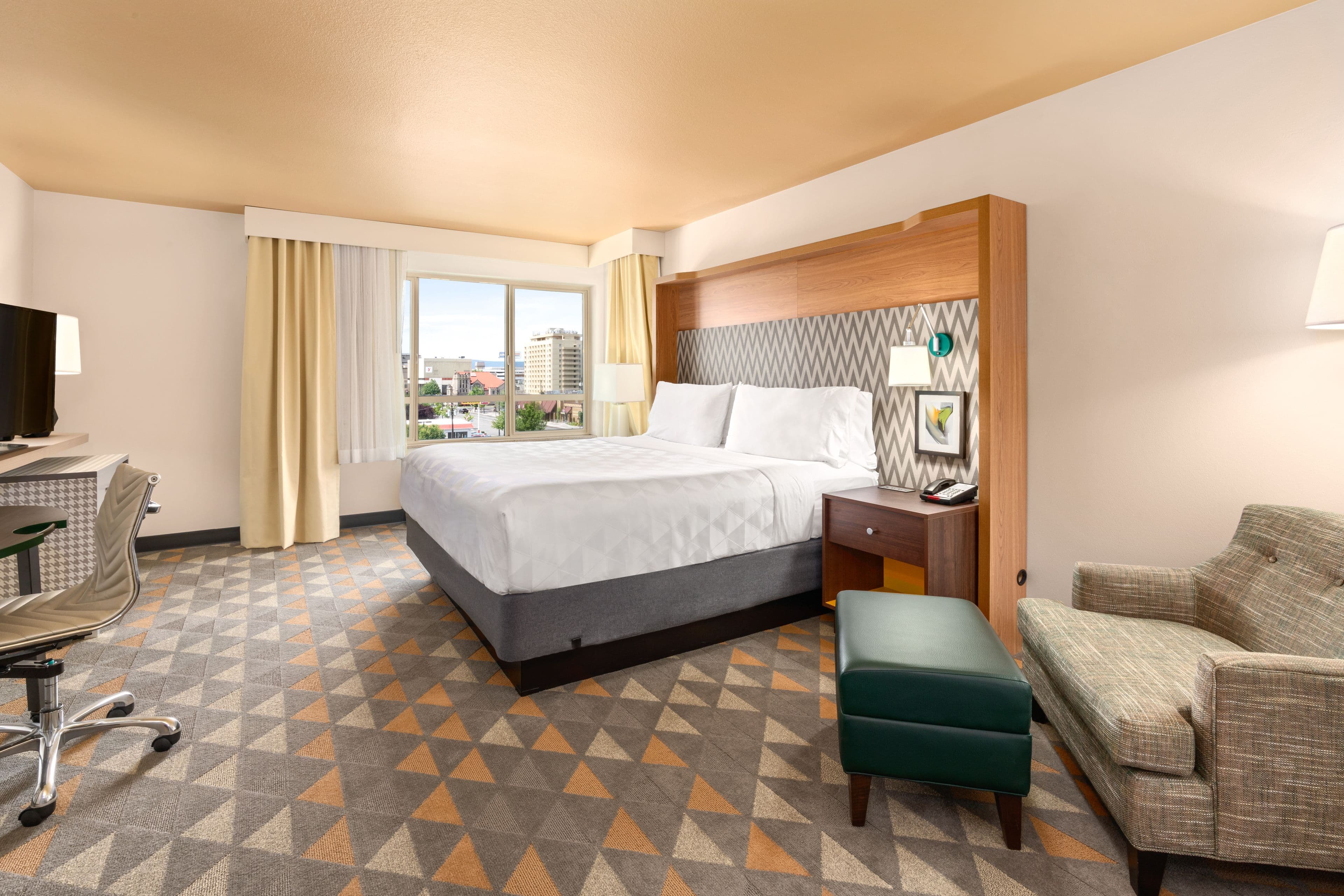 Holiday Inn Yakima - Image 2