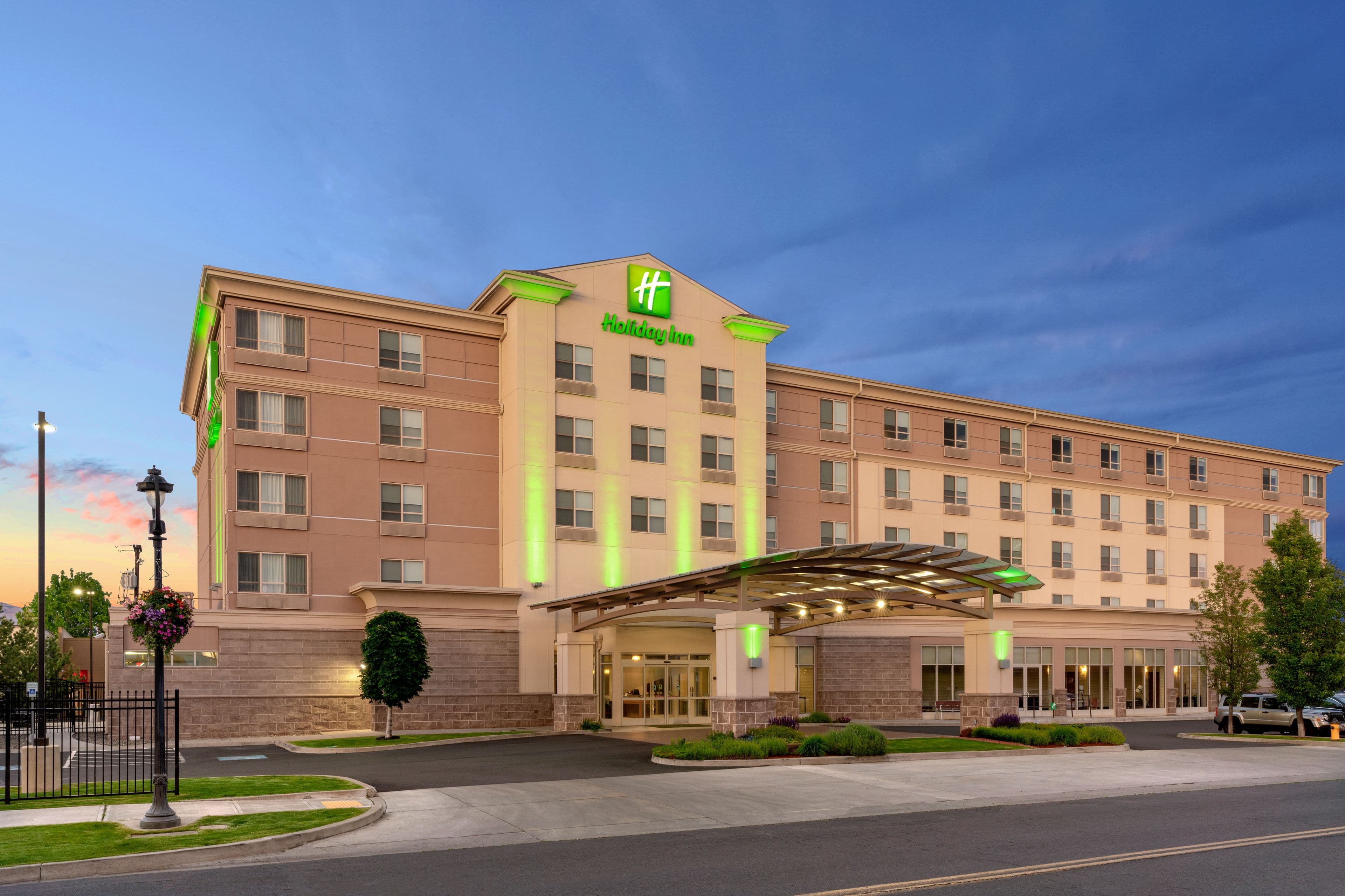 Holiday Inn Yakima - Image 1
