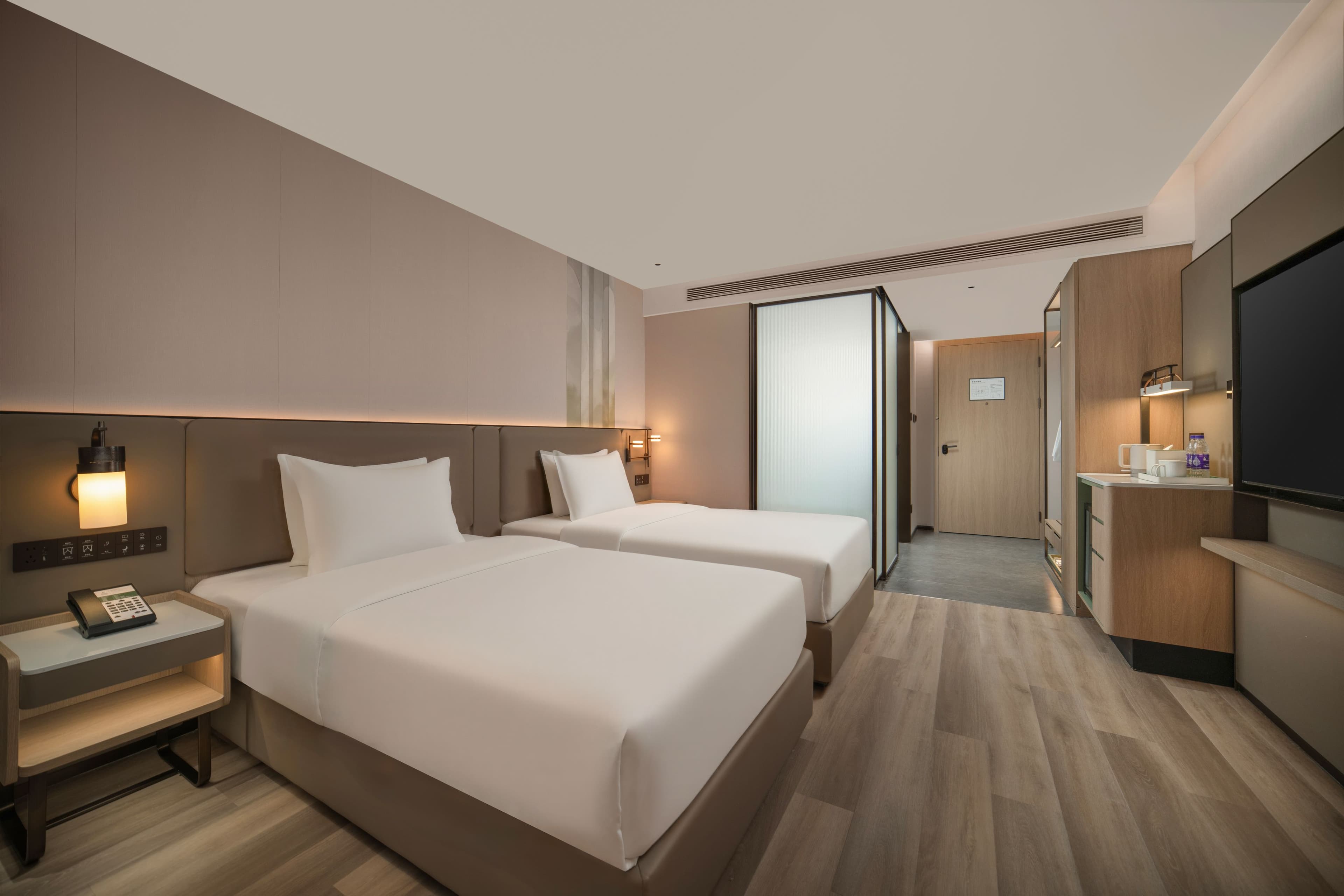 Holiday Inn Yiwu Center - Image 5