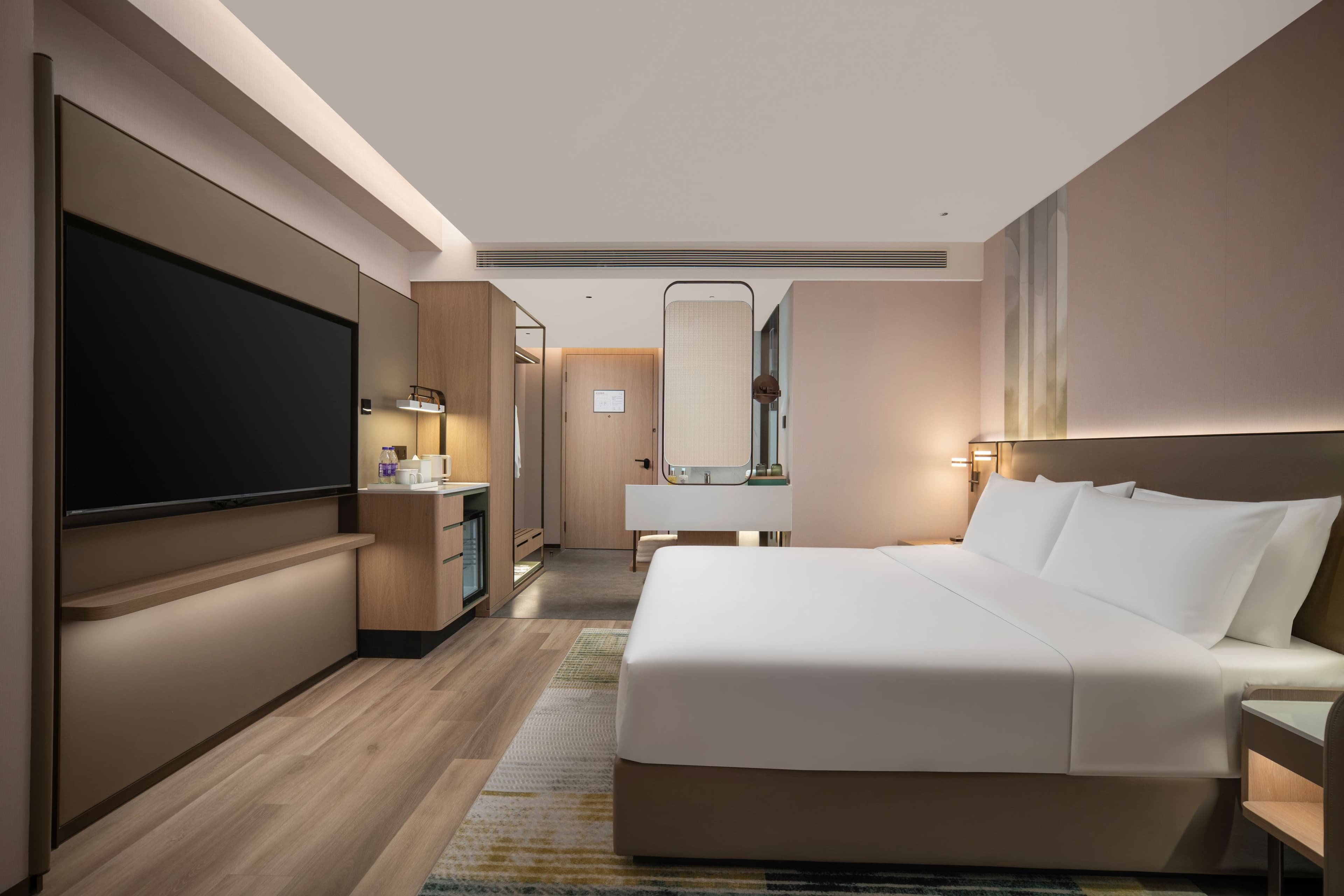 Holiday Inn Yiwu Center - Image 2