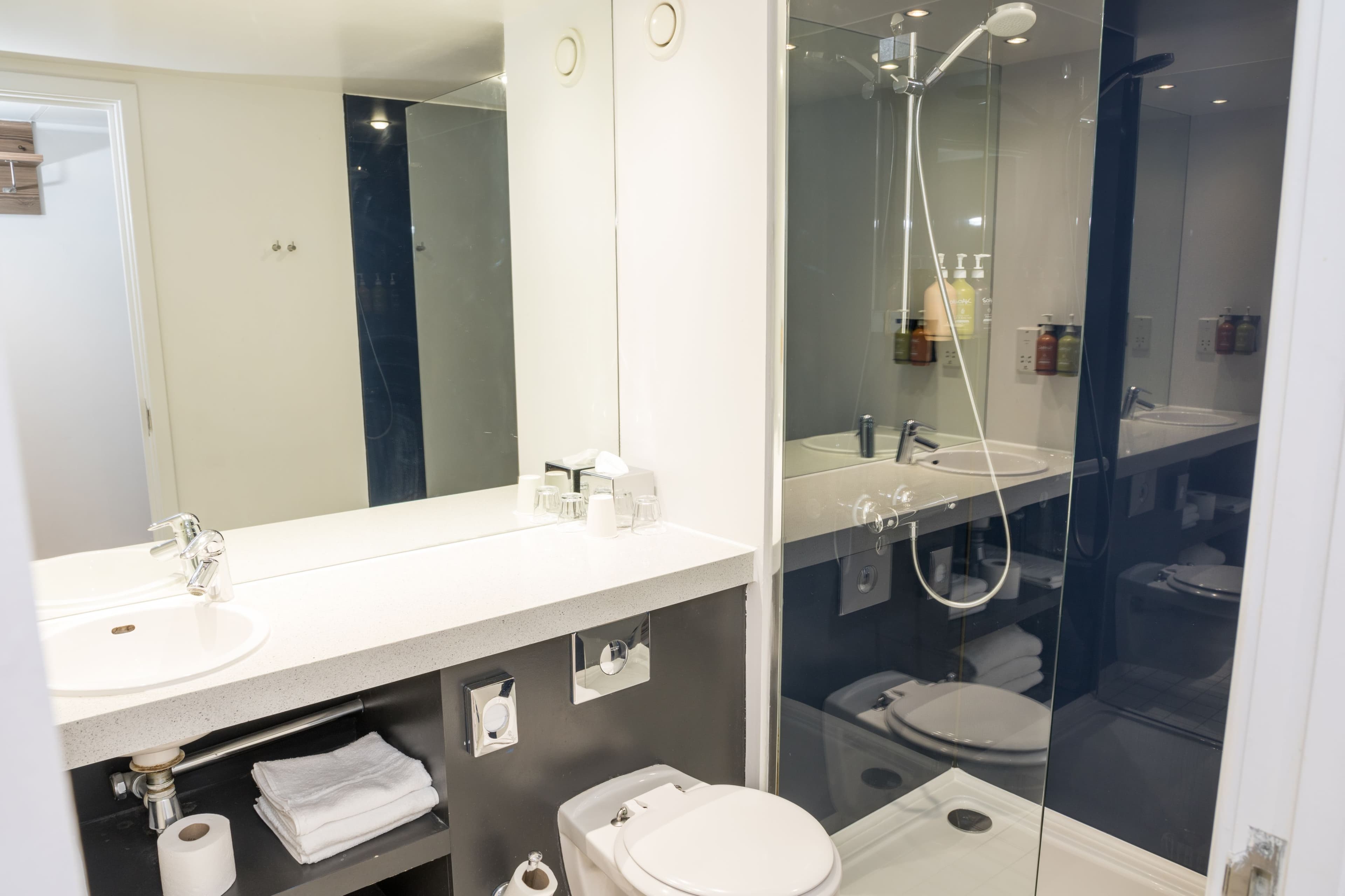 Holiday Inn York City Centre — 2