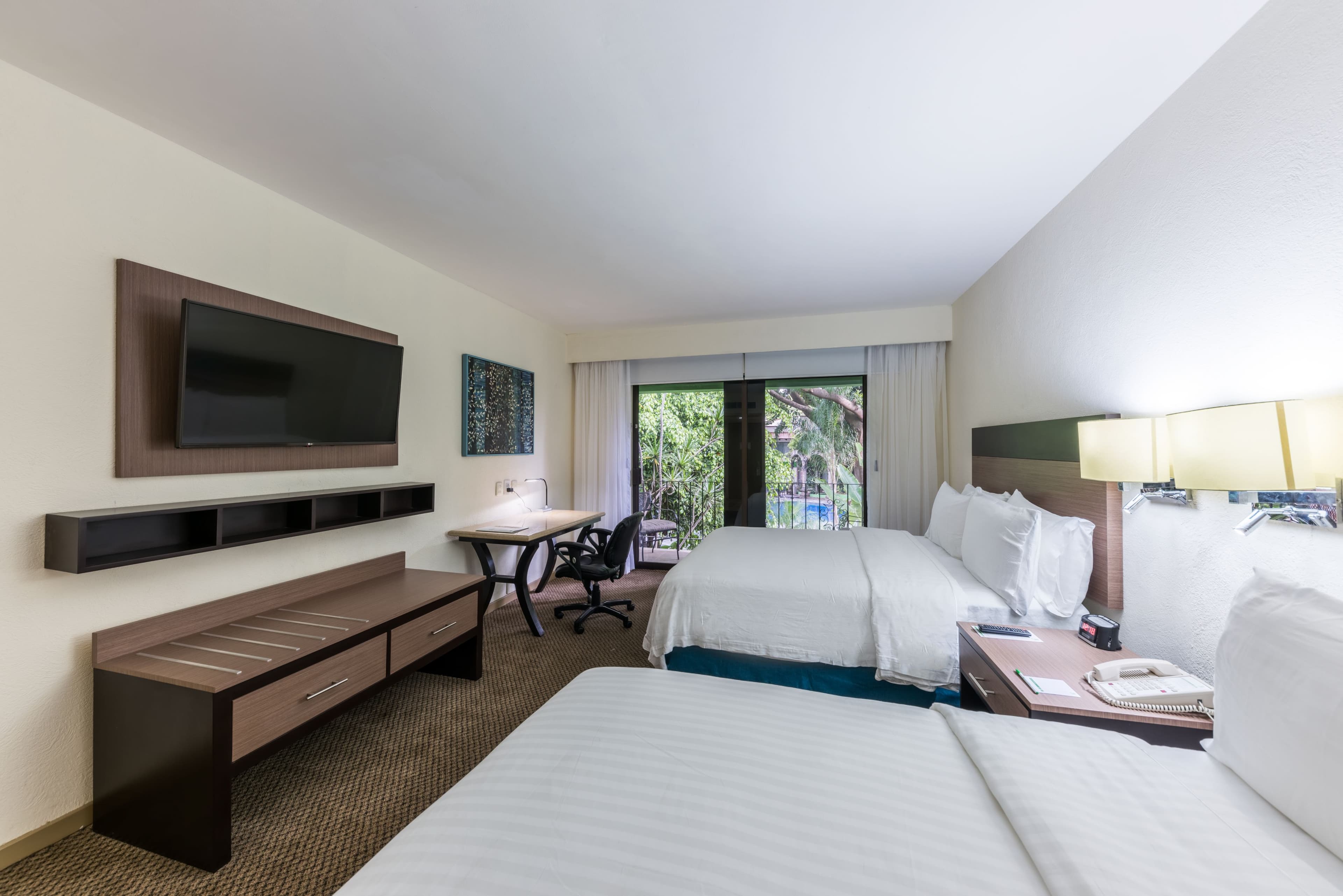 Holiday Inn Guadalajara Expo — 32
