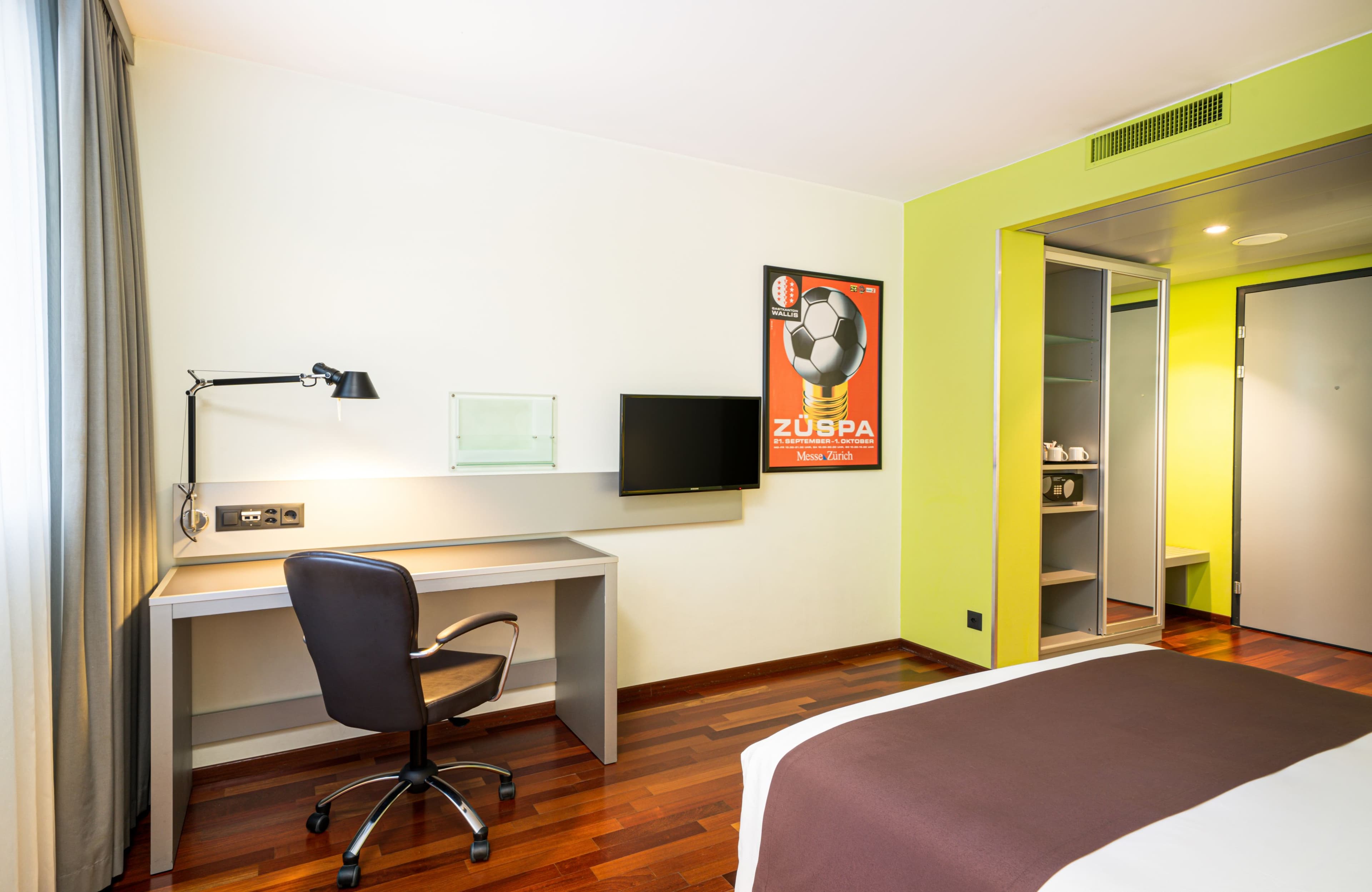 Holiday Inn Zürich - Messe - Image 2
