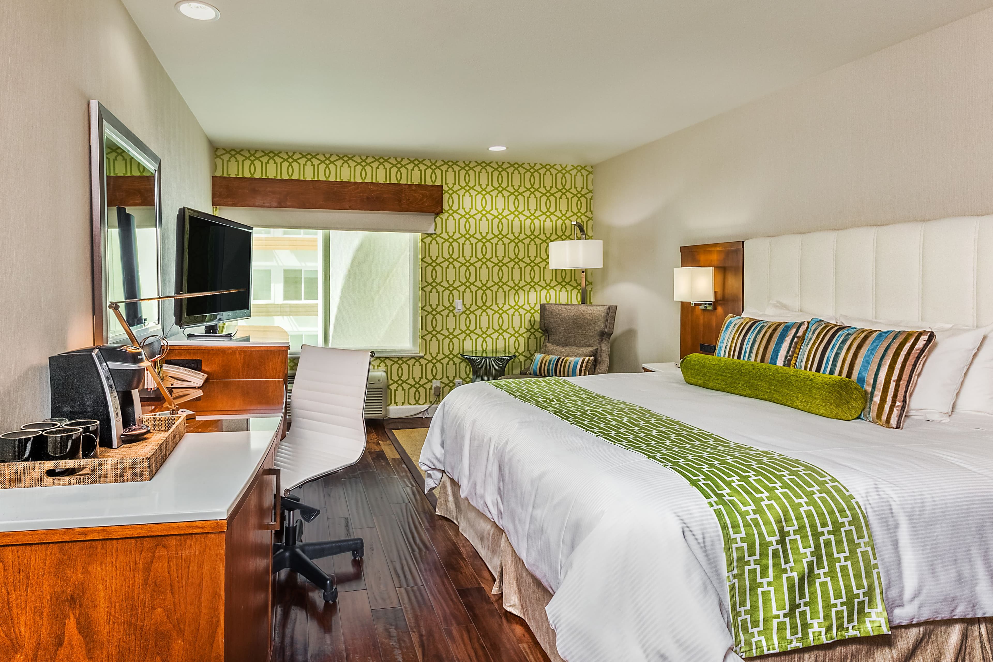 Hotel Indigo Anaheim - Image 4