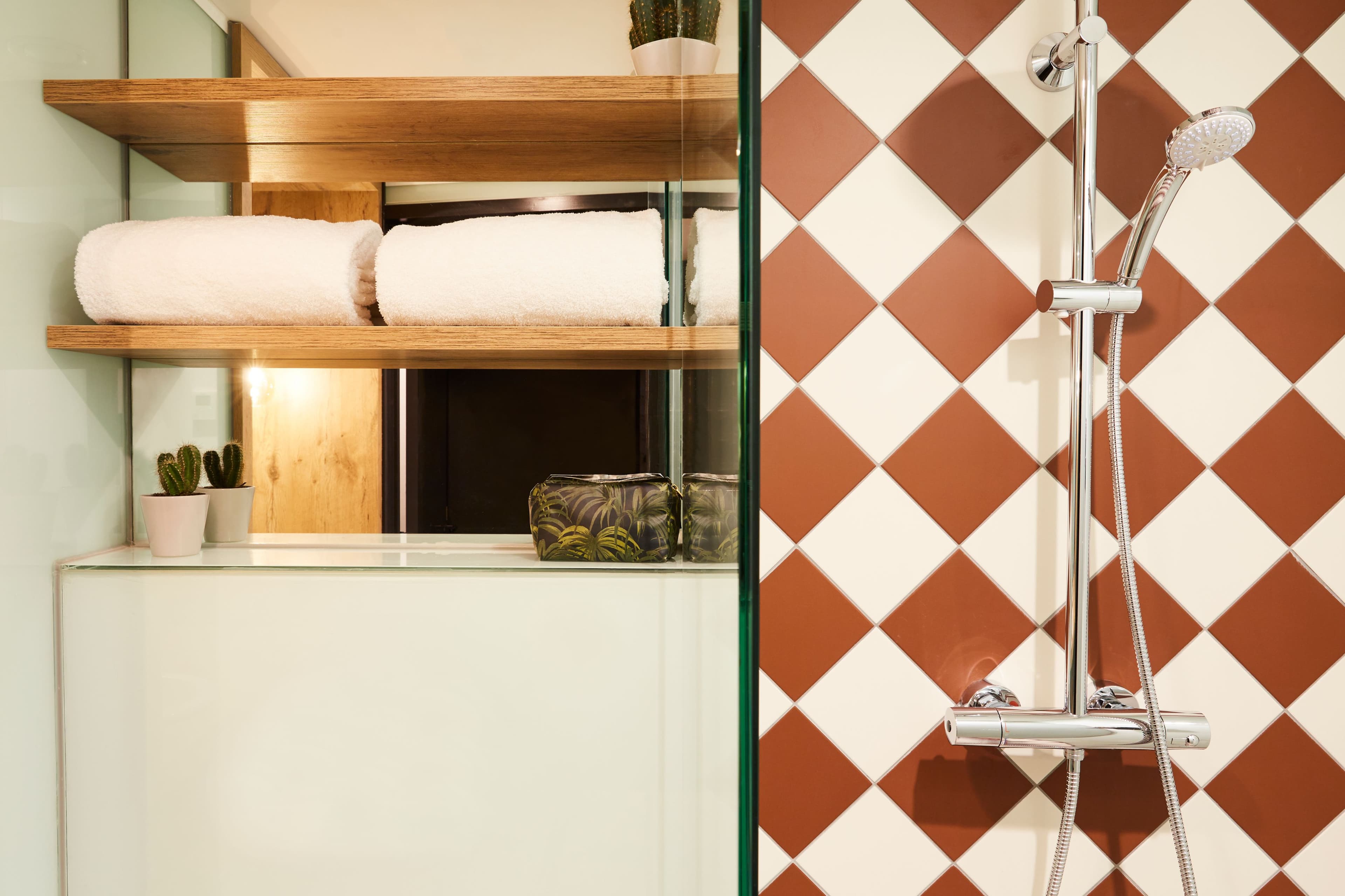 Hotel Indigo Antwerp - City Centre — 14