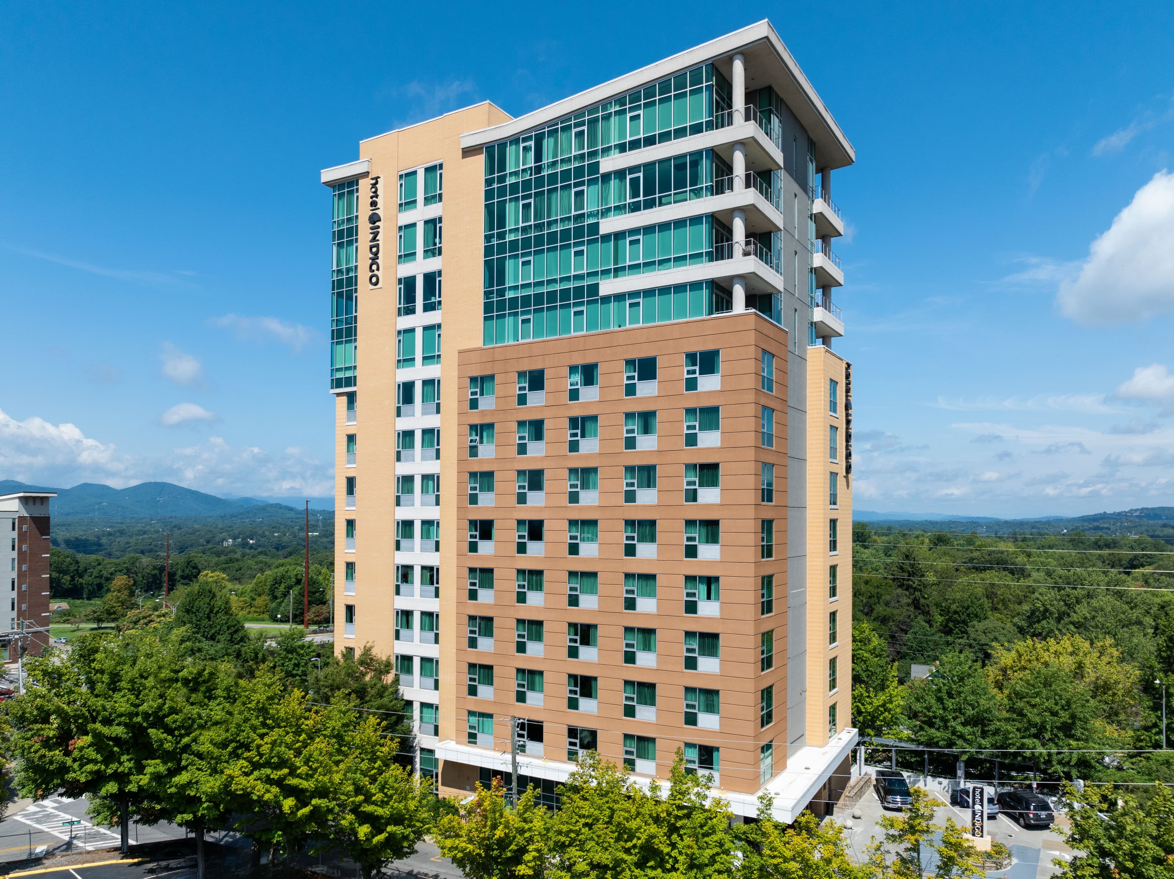 Hotel Indigo Asheville Downtown - Image 1