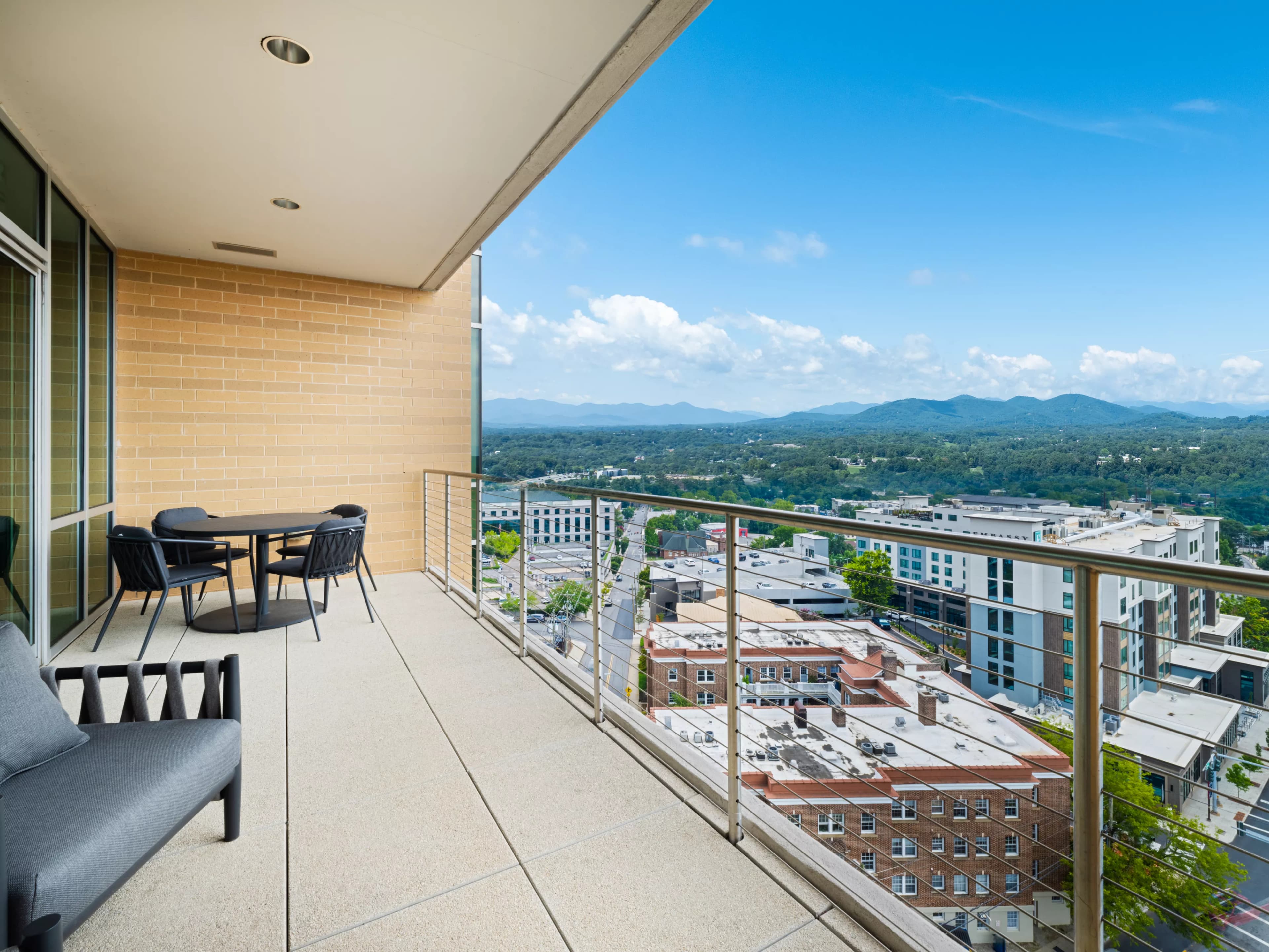 Hotel Indigo Asheville Downtown — 32