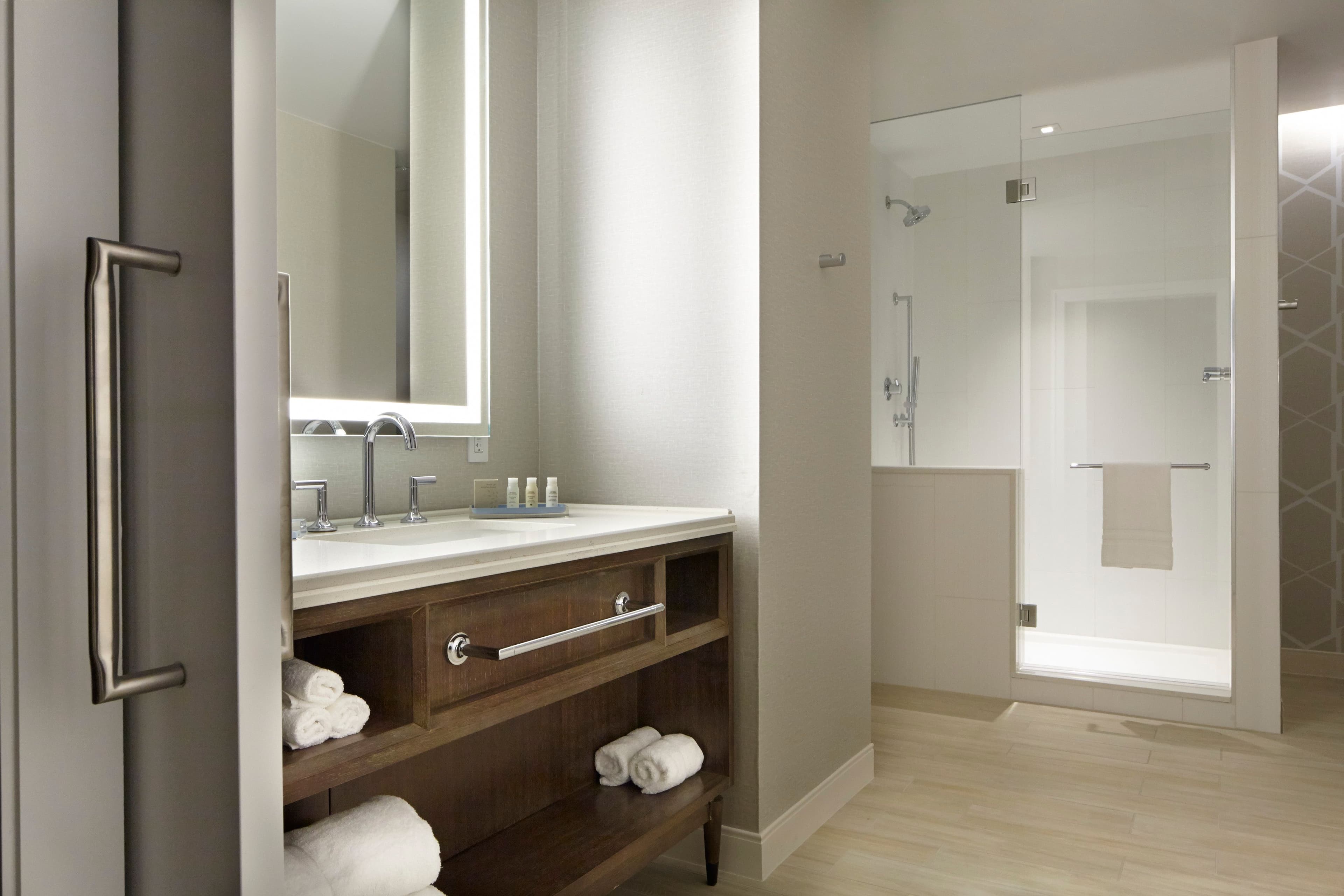 Hotel Indigo Atlanta Downtown — 8
