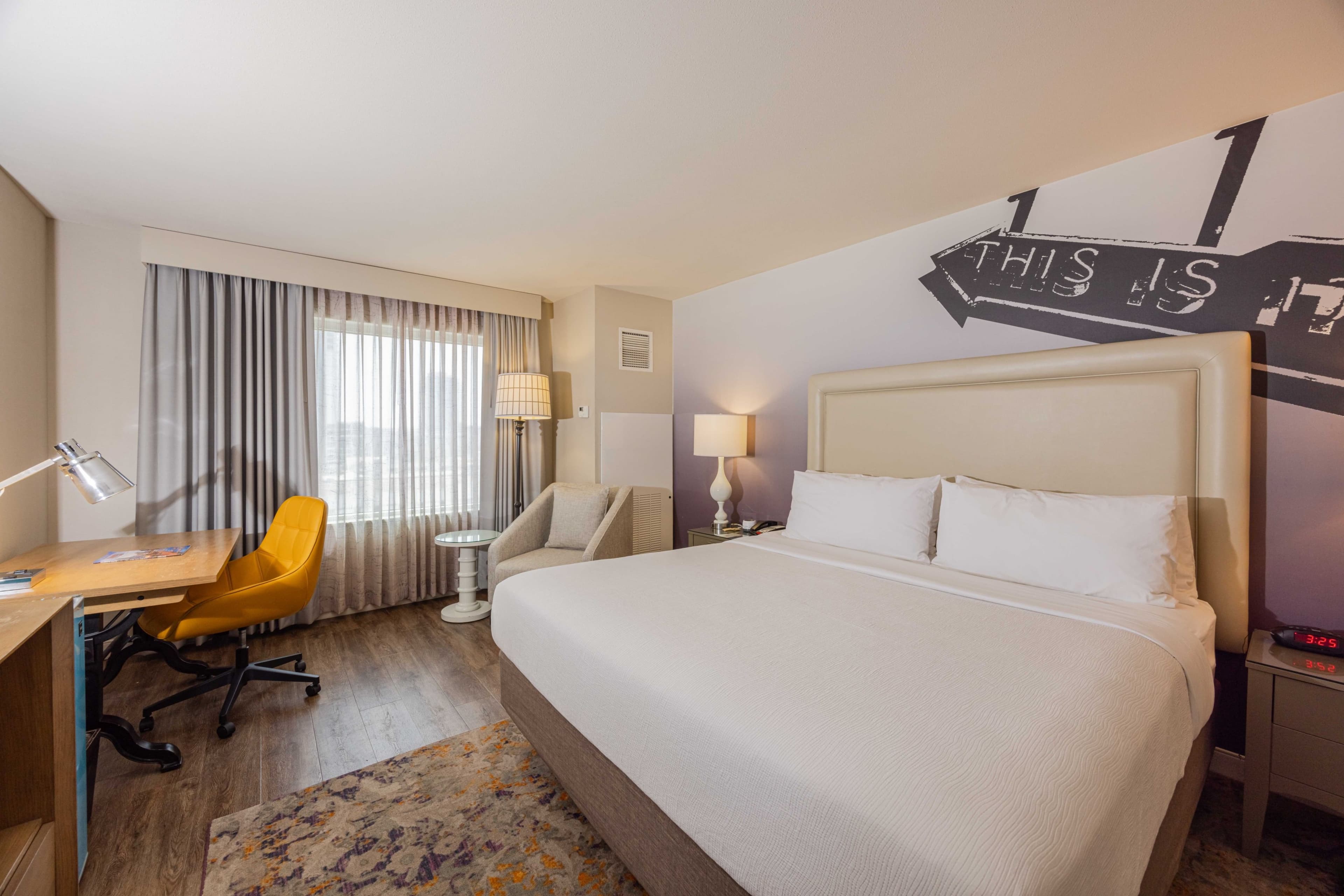 Hotel Indigo Austin Downtown - University — 13