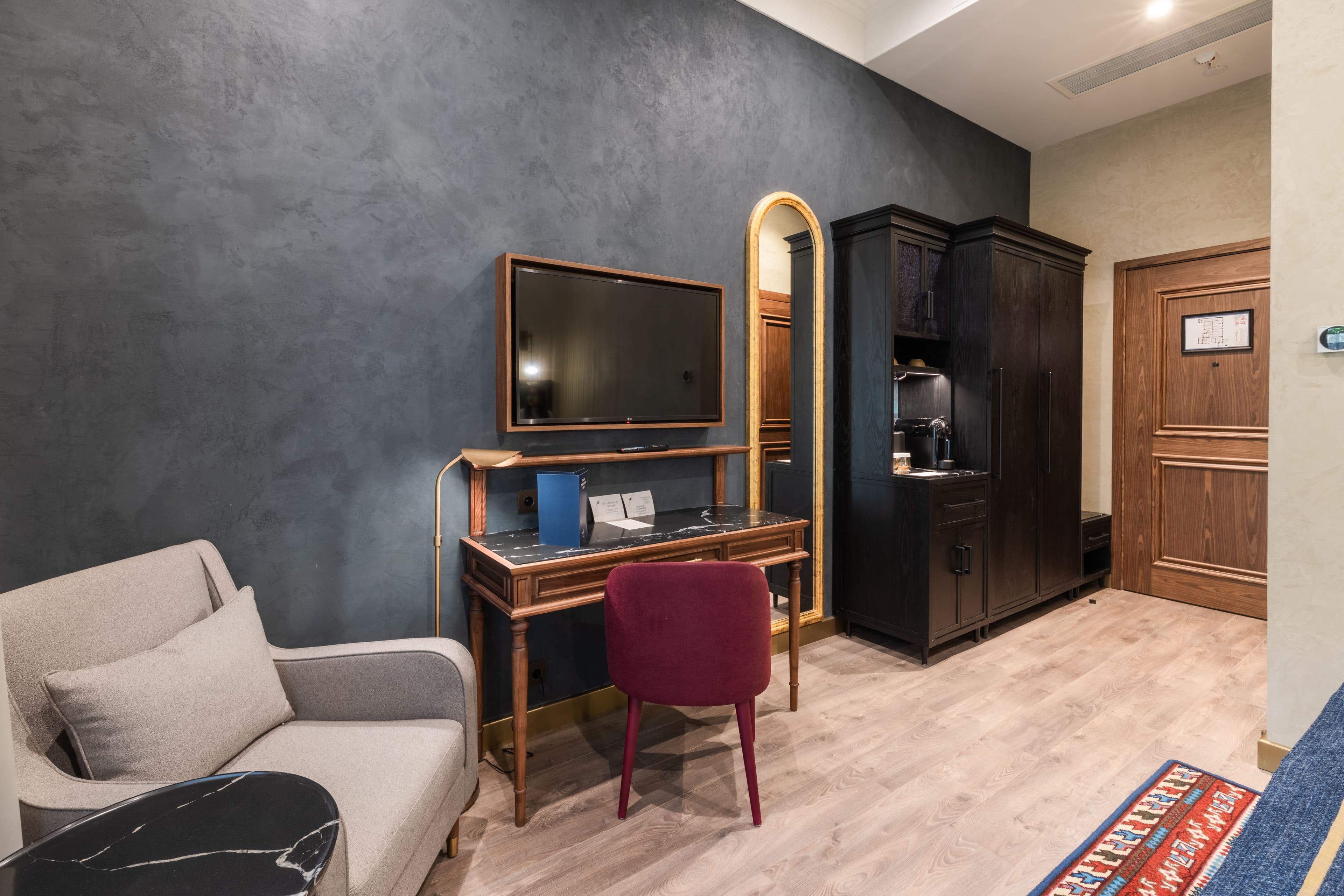 Hotel Indigo Batumi - Old Town — 10