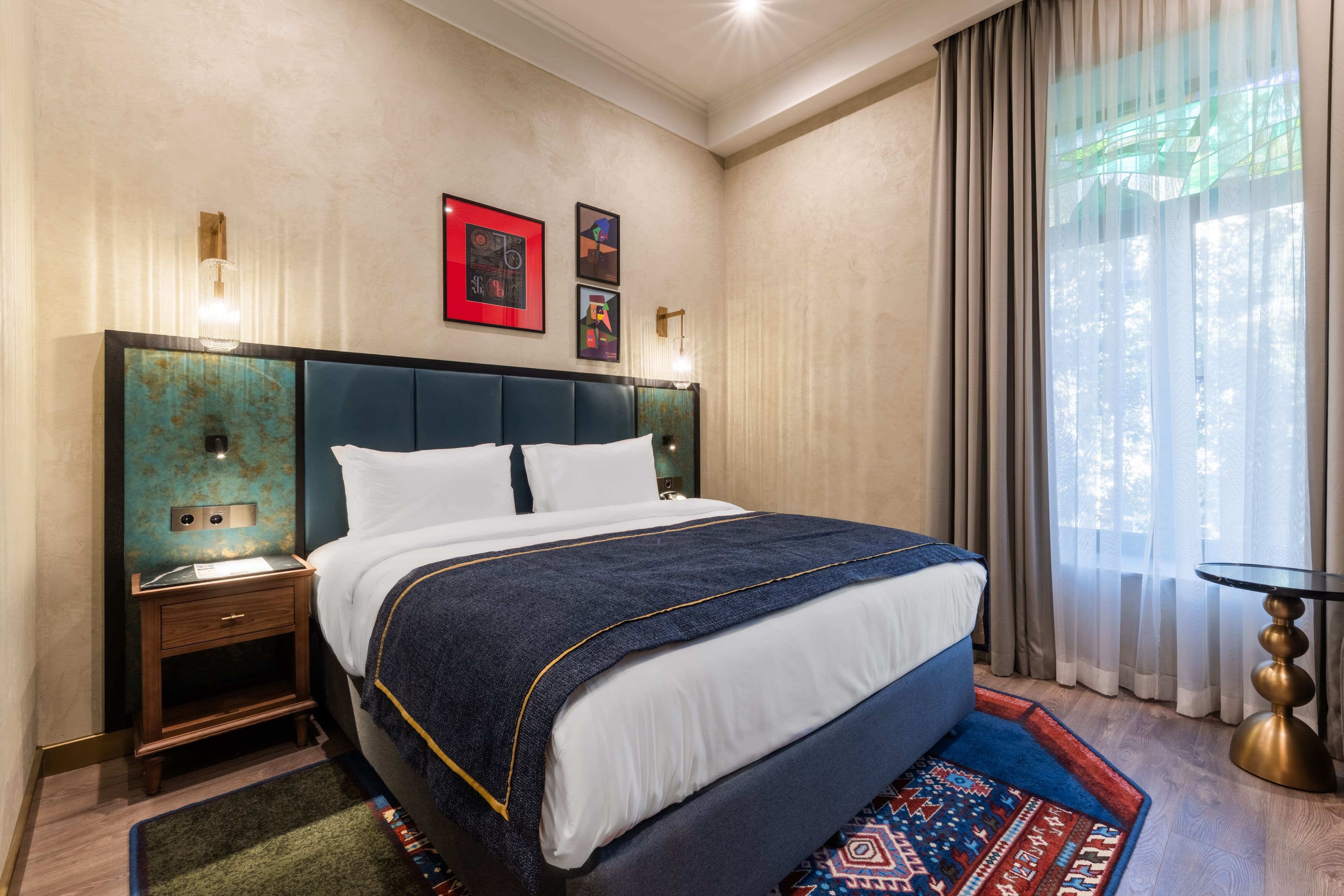 Hotel Indigo Batumi - Old Town — 8